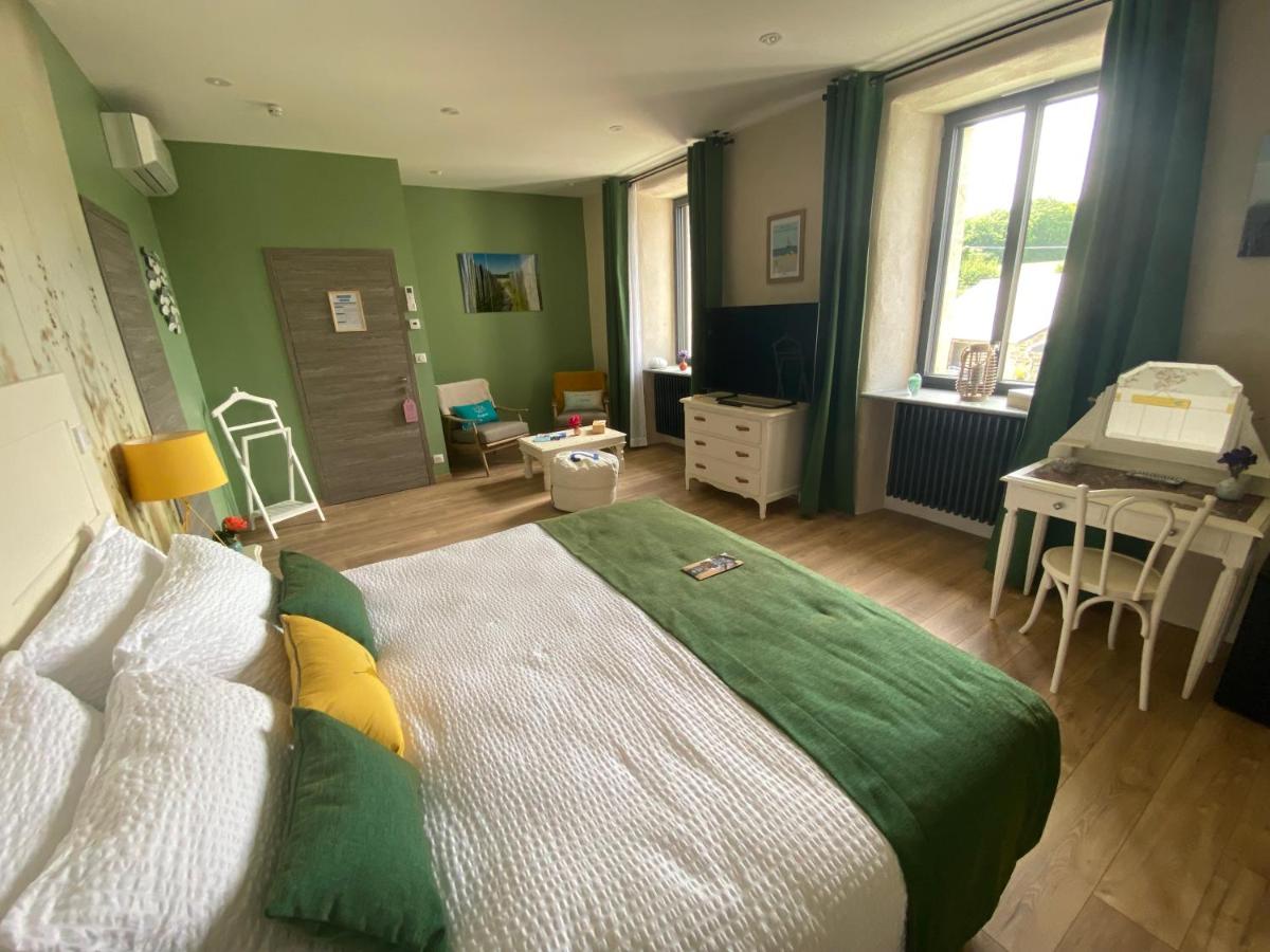 Large Double or Twin Room photo 2