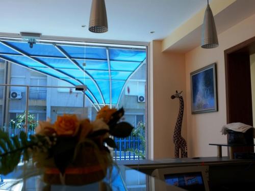 Double Room with Extra Bed - Photo 11
