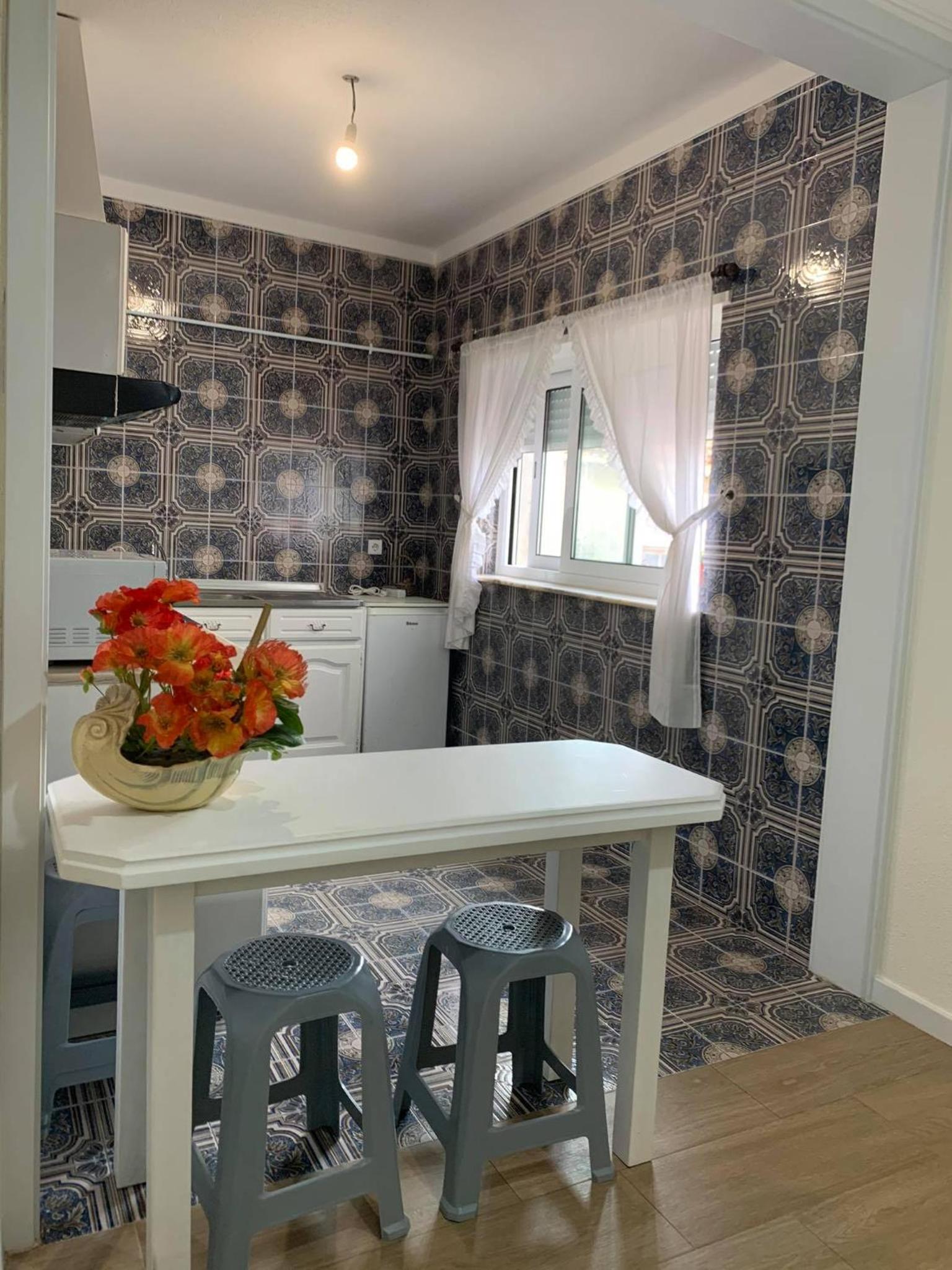 One-Bedroom Apartment - Photo 6