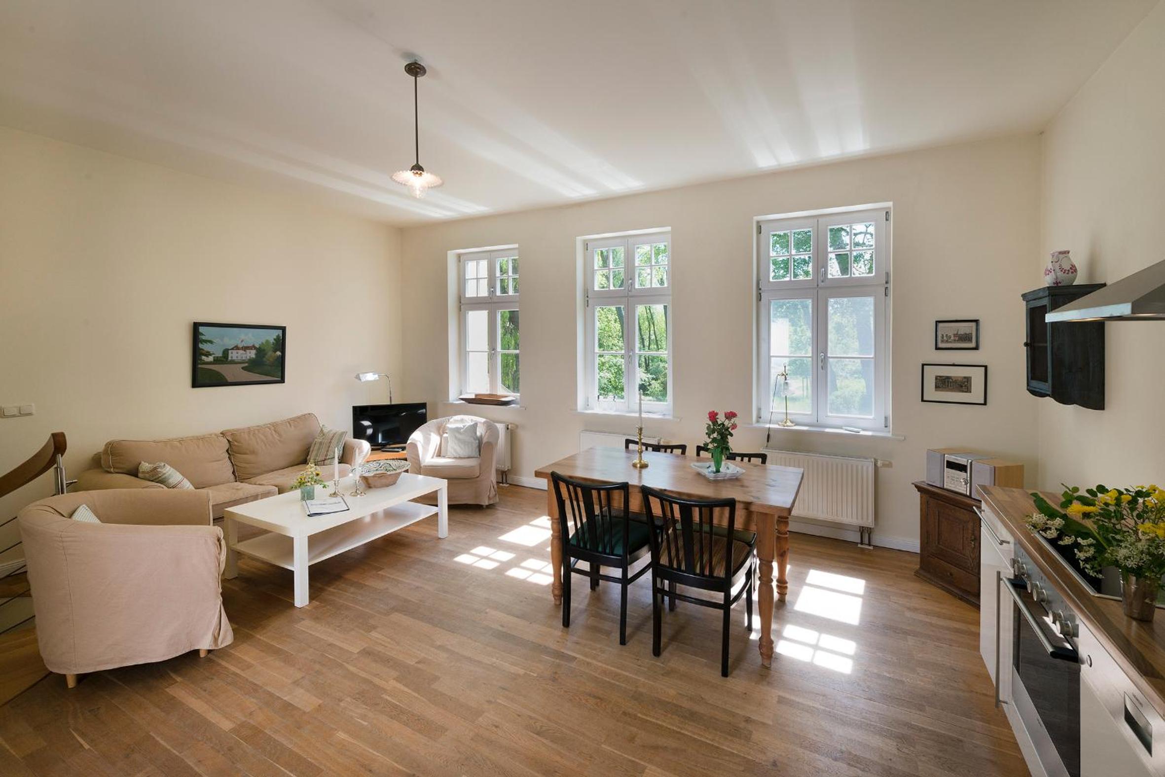Two-Bedroom Apartment with Lake View photo 1