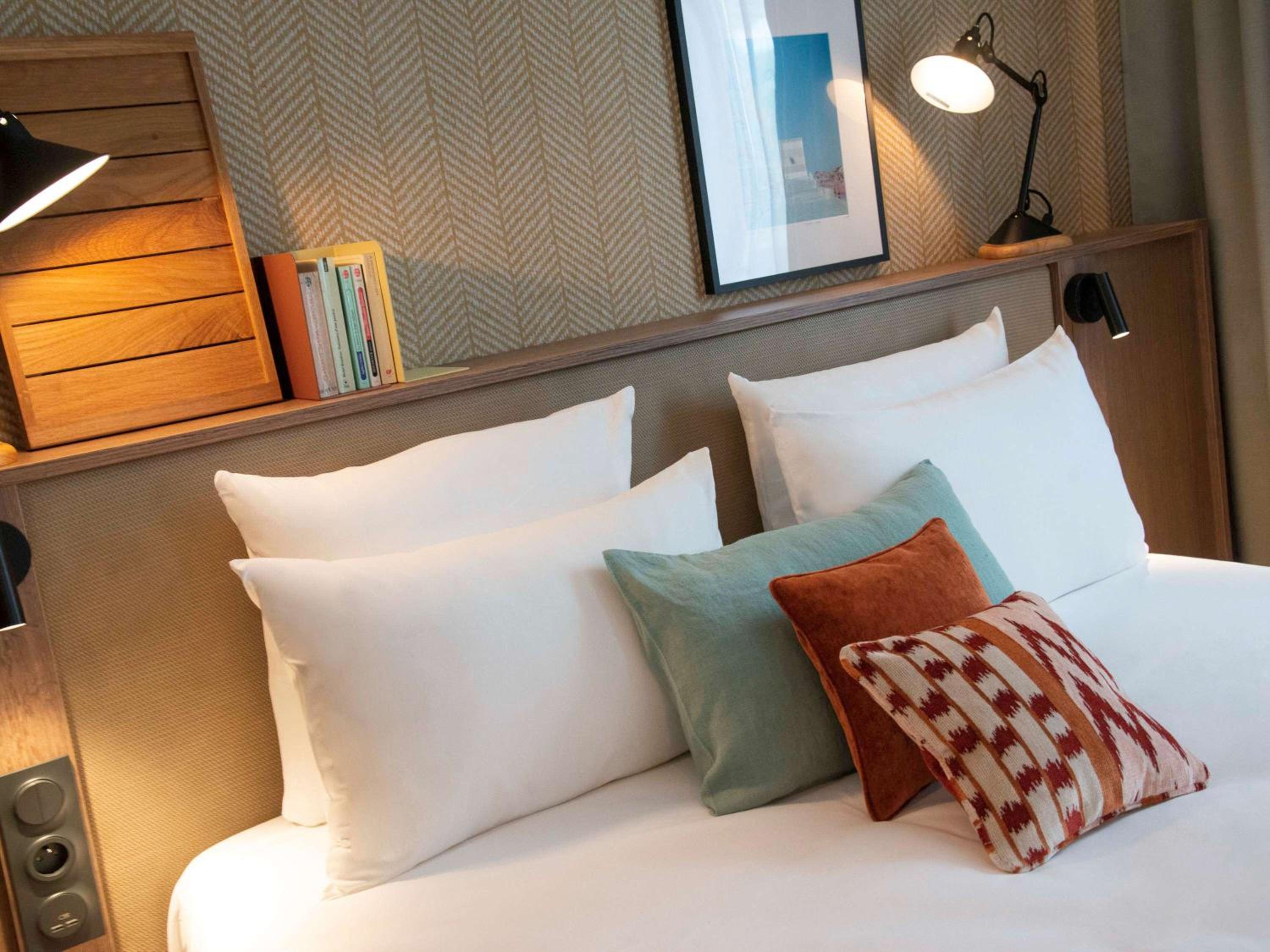 Superior Suite with Double Bed and Sofa Bed - Photo 23