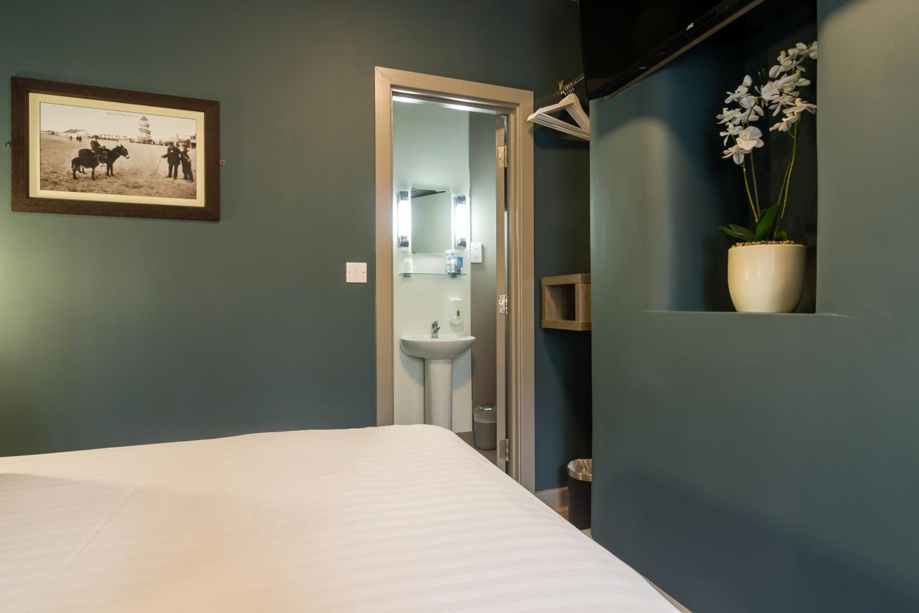 Deluxe Double Room - Photo 5