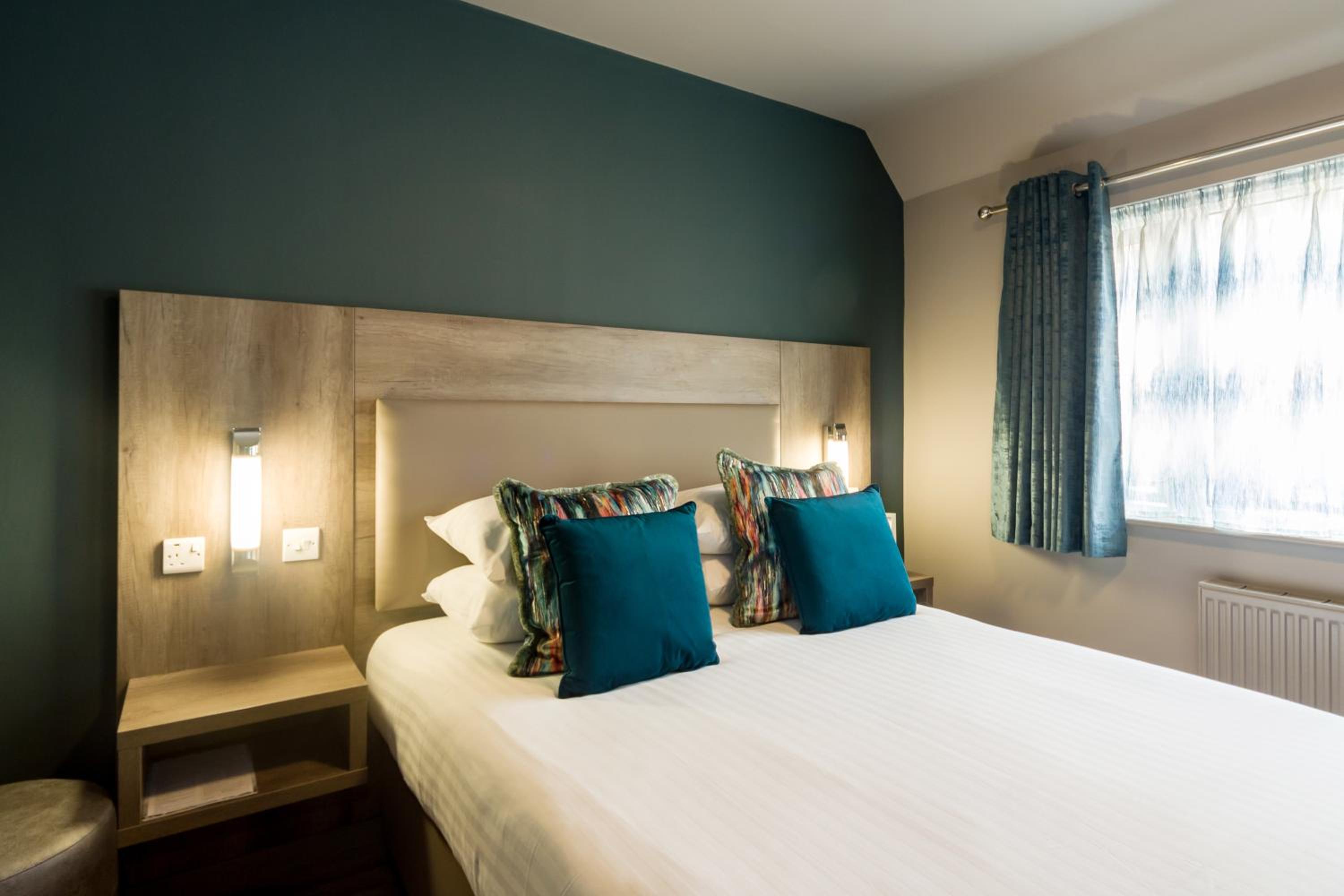 Superior King Room - Photo 1