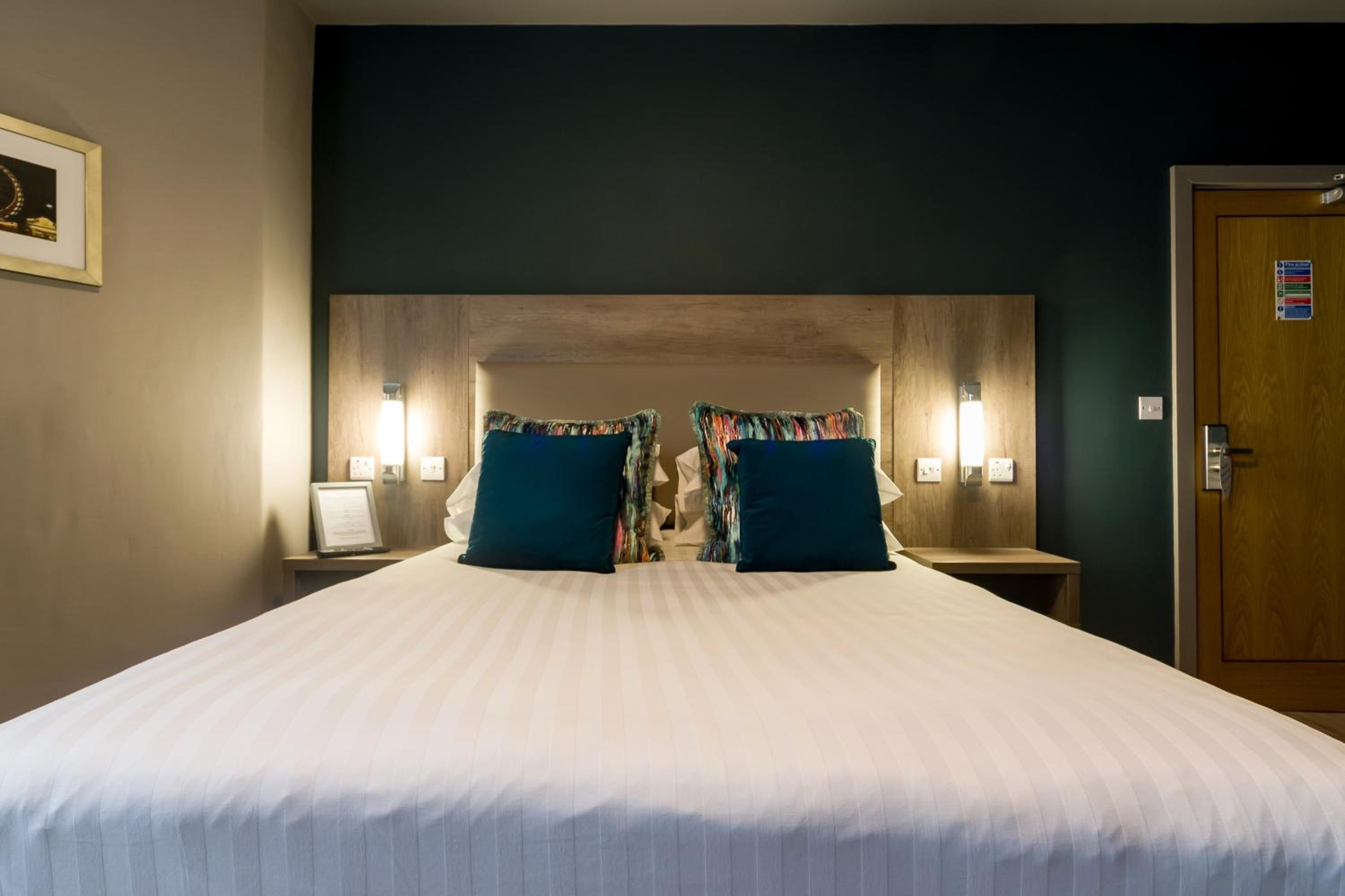 Premier King Room - Photo 2