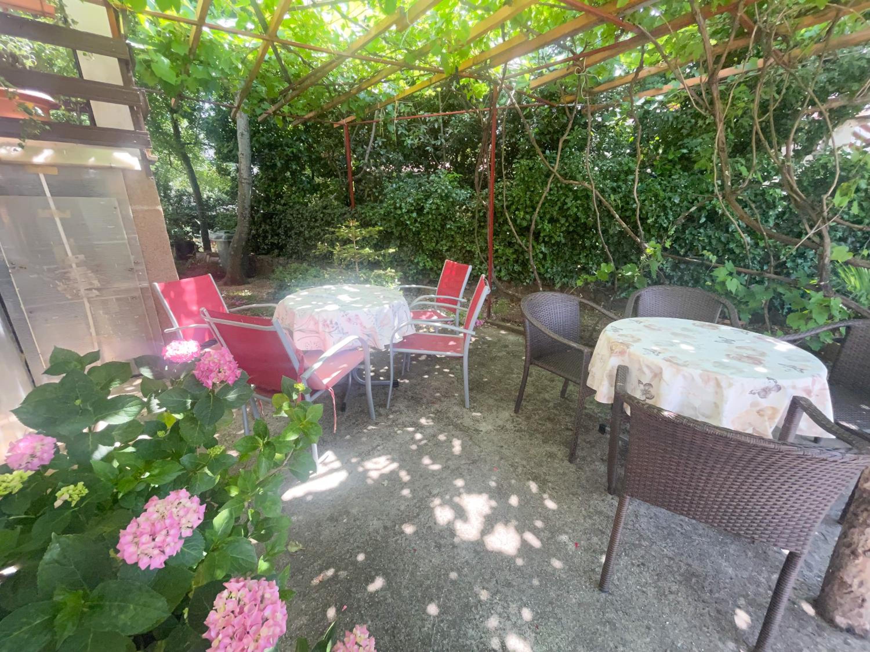 Apartment with Balcony photo 3