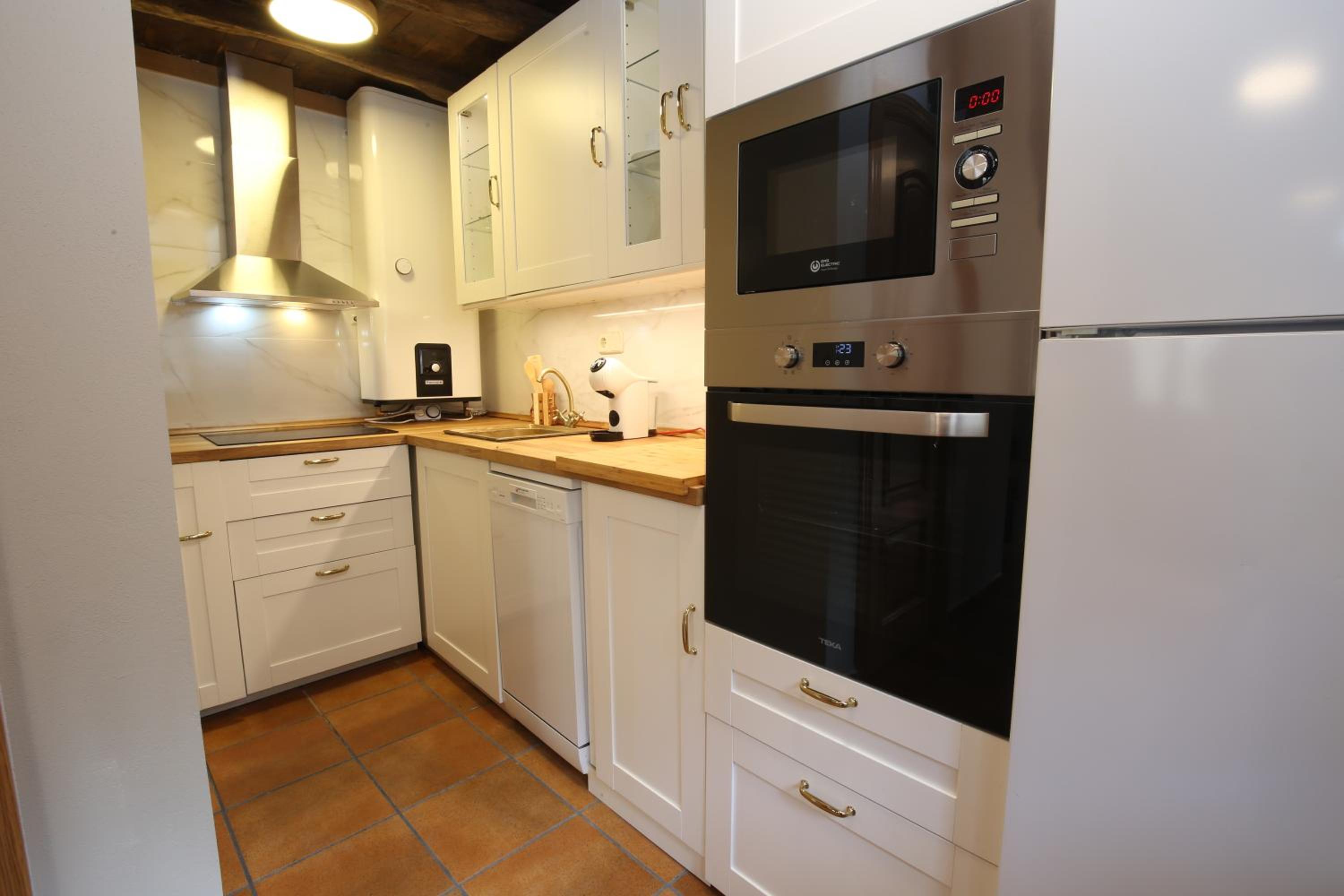 Two-Bedroom House photo 3