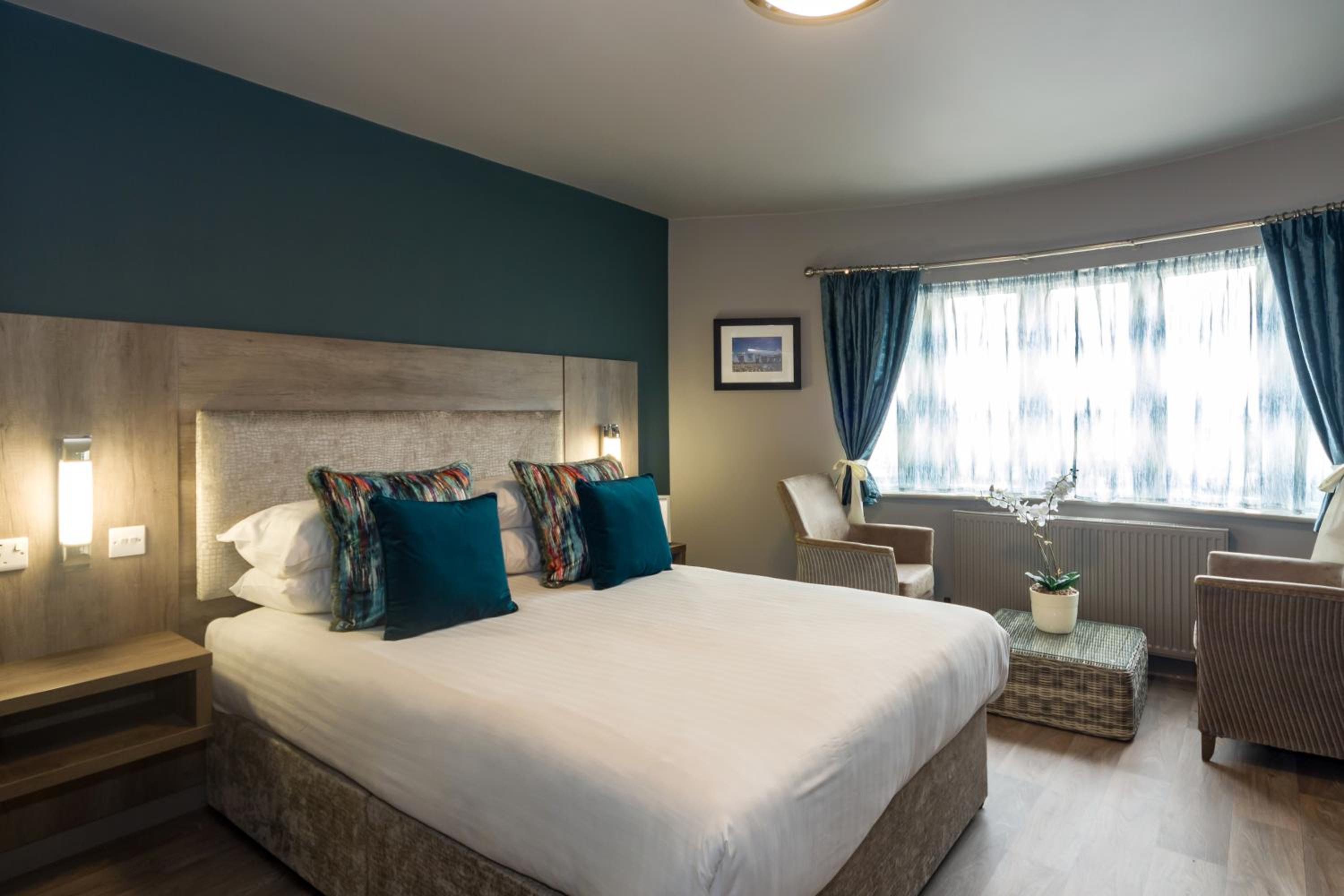 Extra Large Deluxe King room with Seaview - Photo 5