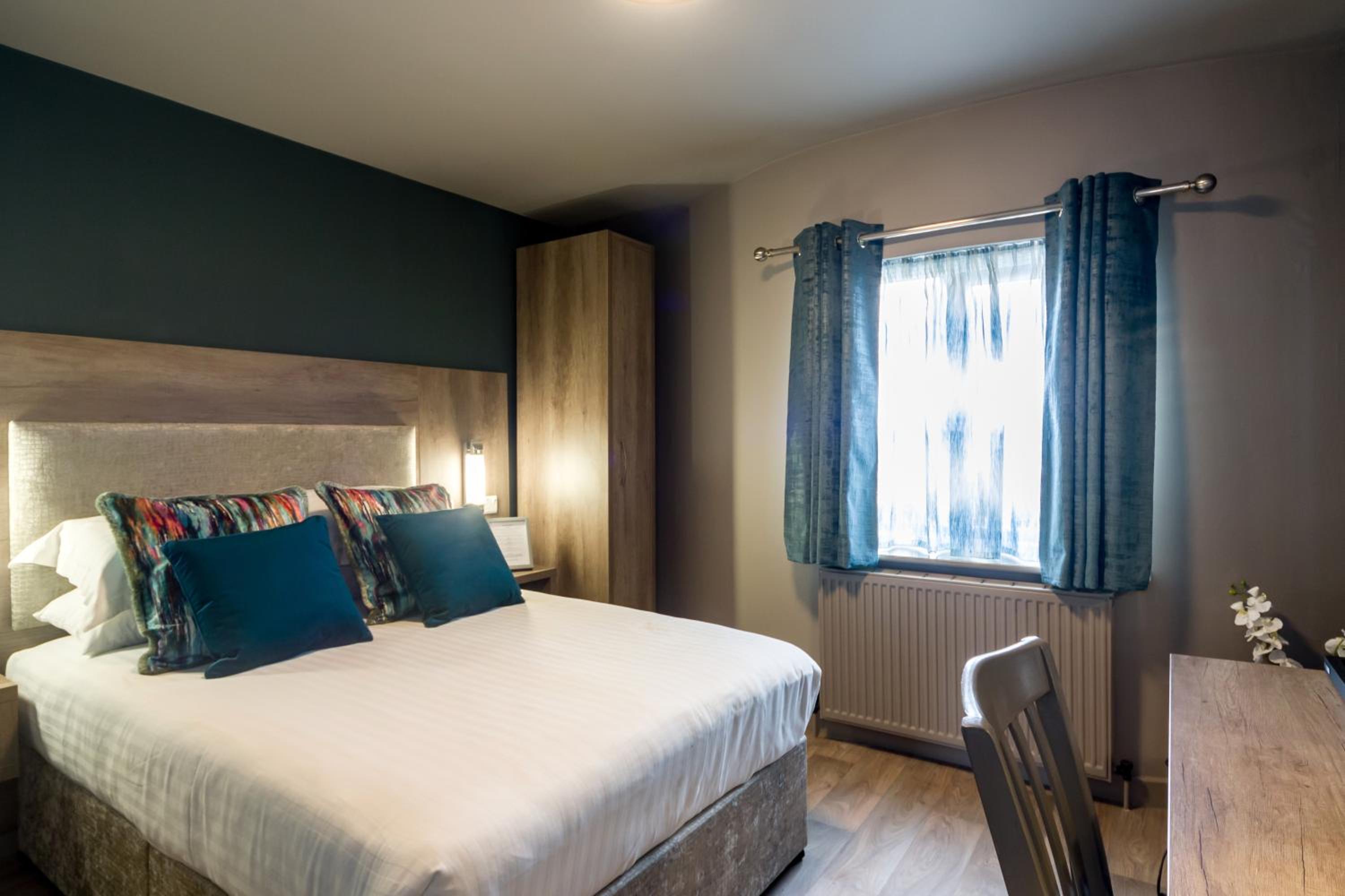 Deluxe Double Room with Sea View - Photo 5