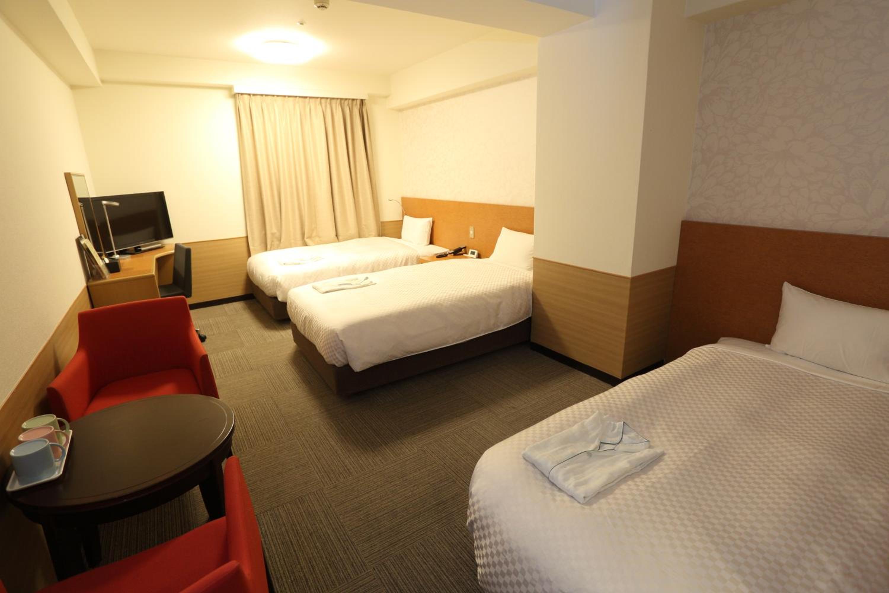 Triple Room - Non-Smoking	