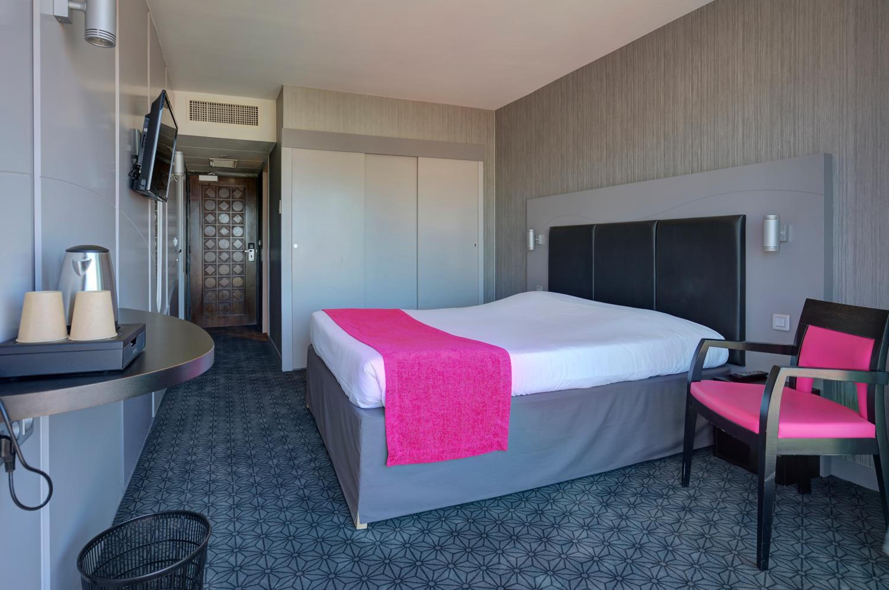 Superior Double Room with Sea View - Photo 13