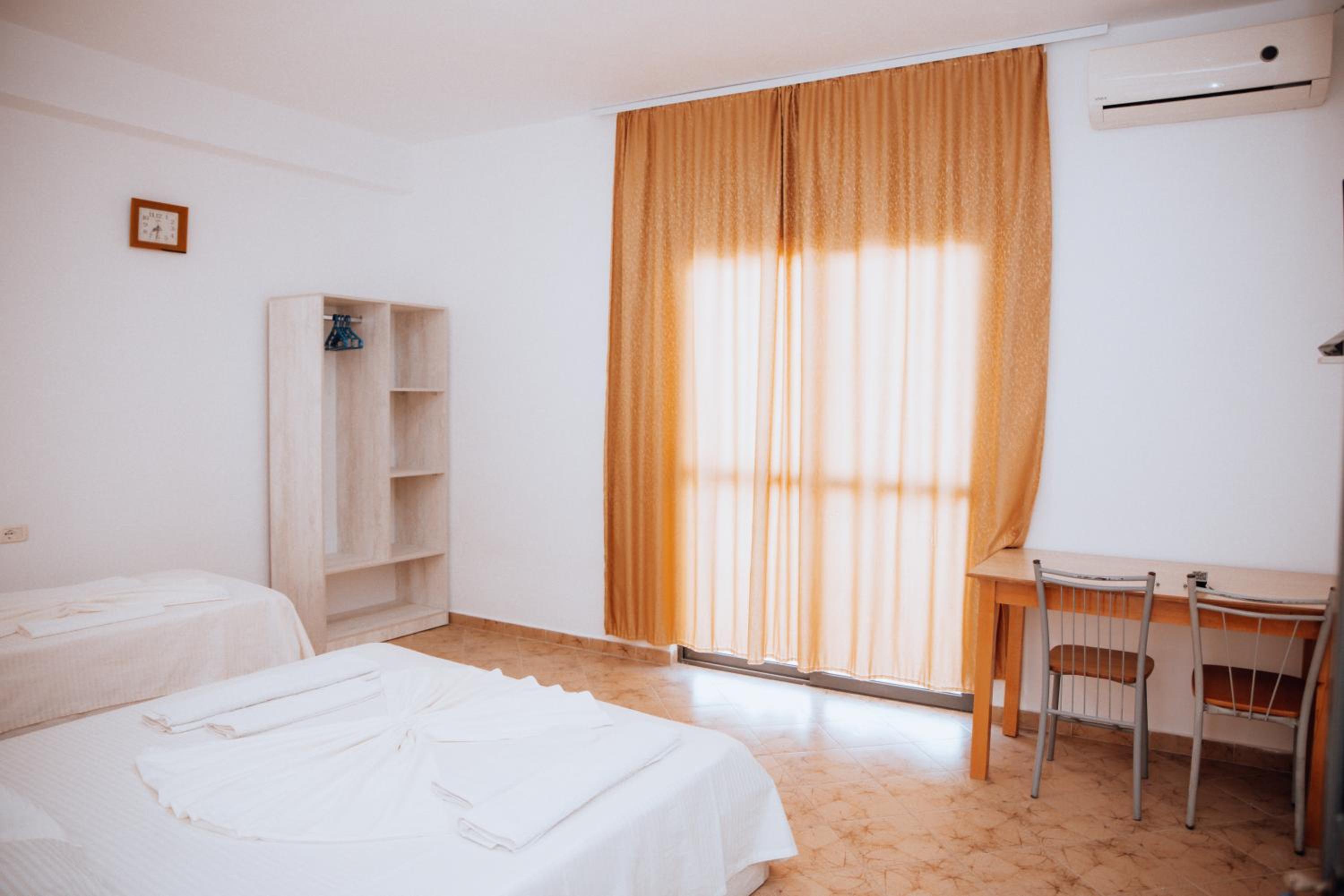 Standard Triple Studio