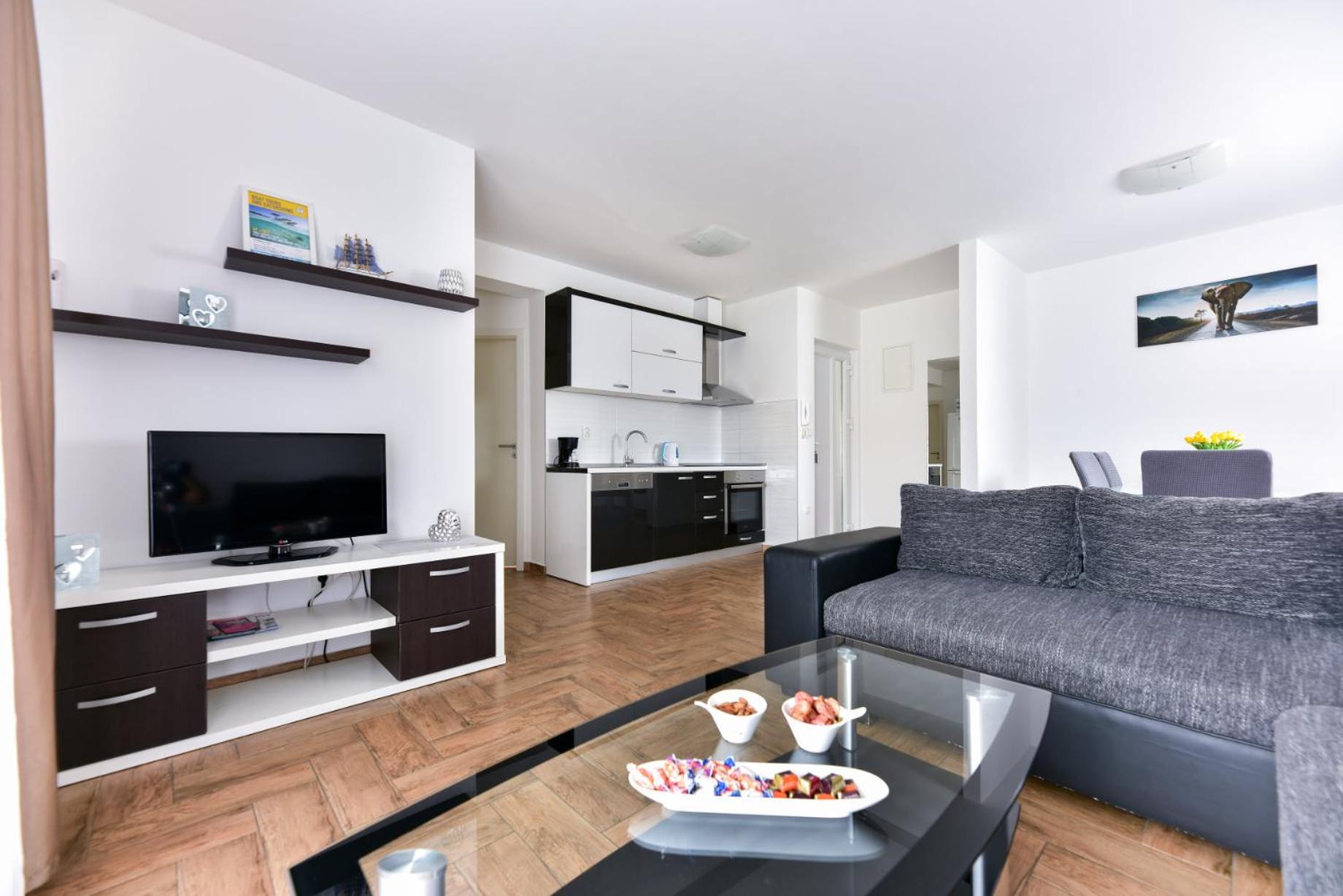 Two-Bedroom Apartment with Terrace photo 1