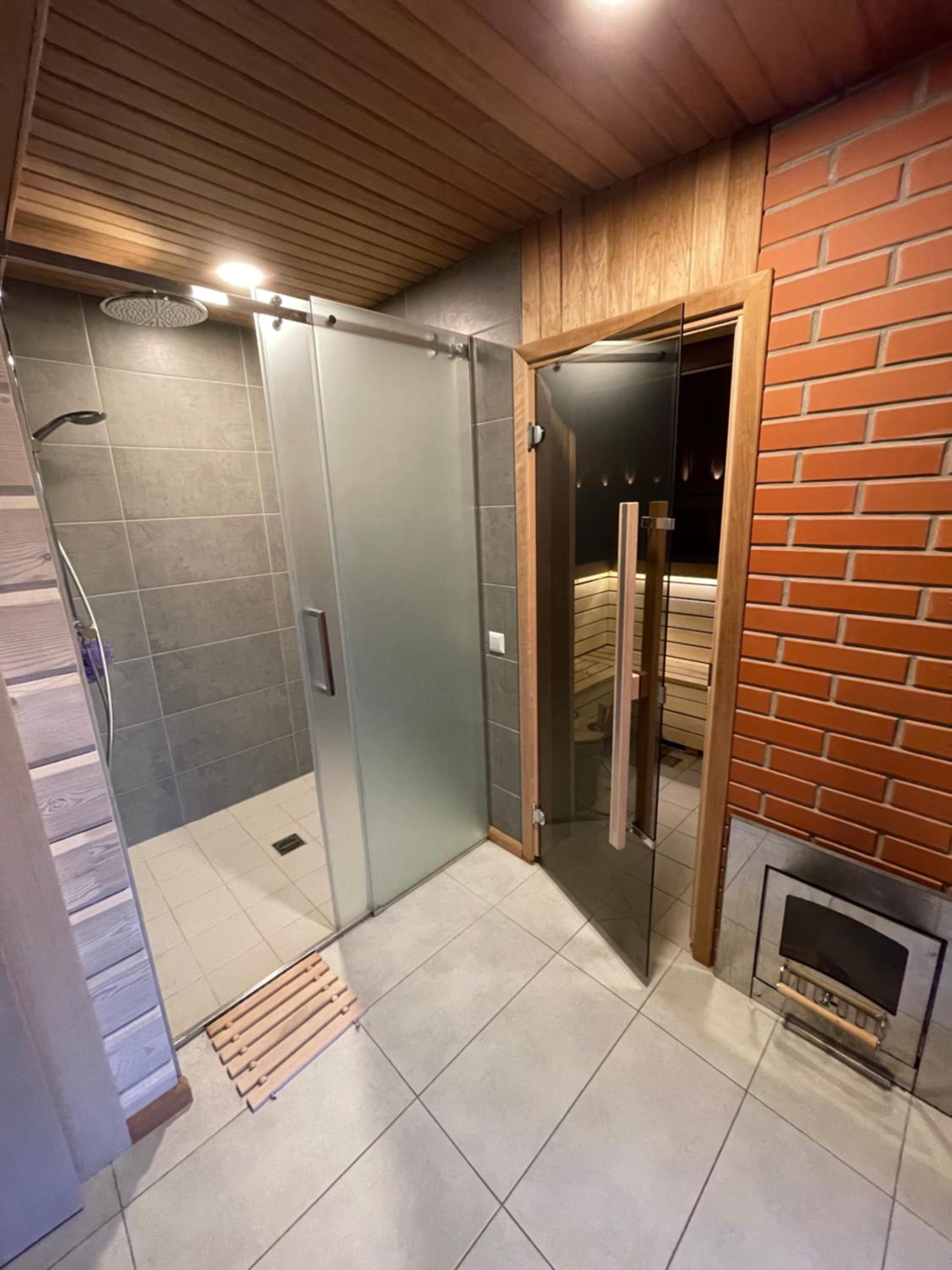 One-Bedroom House - Photo 29