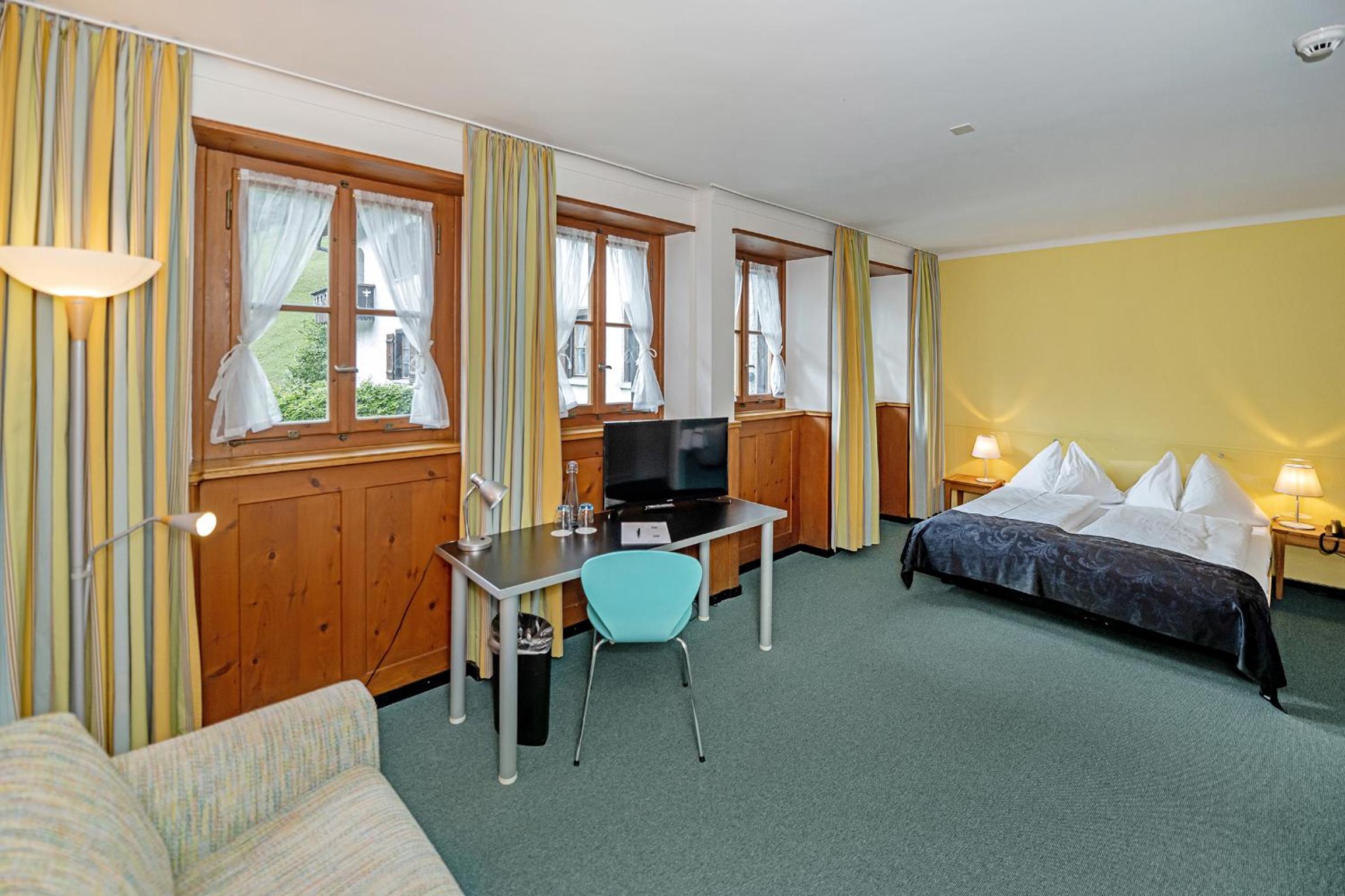 Double Room with Park View - Photo 1