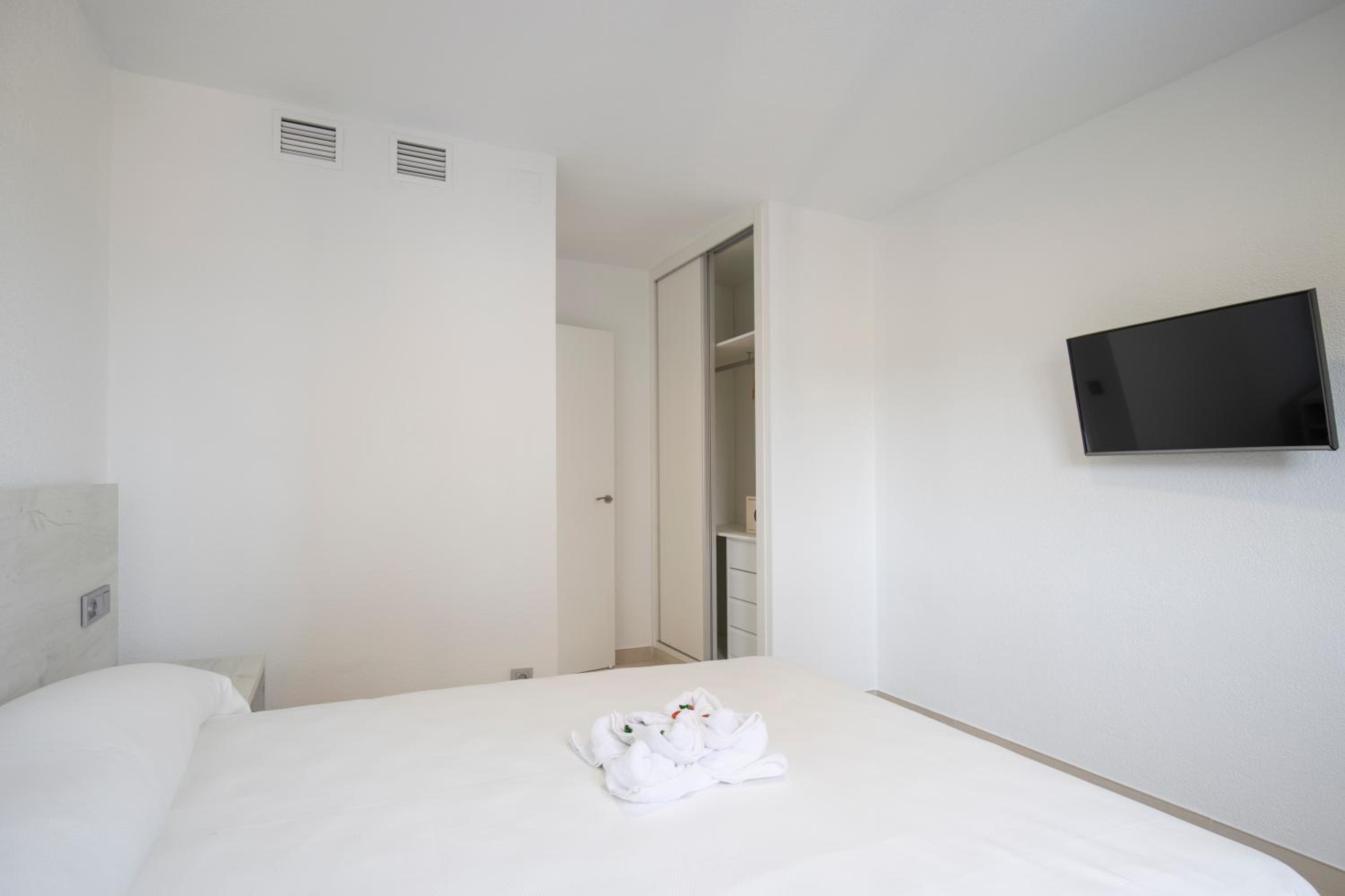 One-Bedroom Suite Apartment photo 2