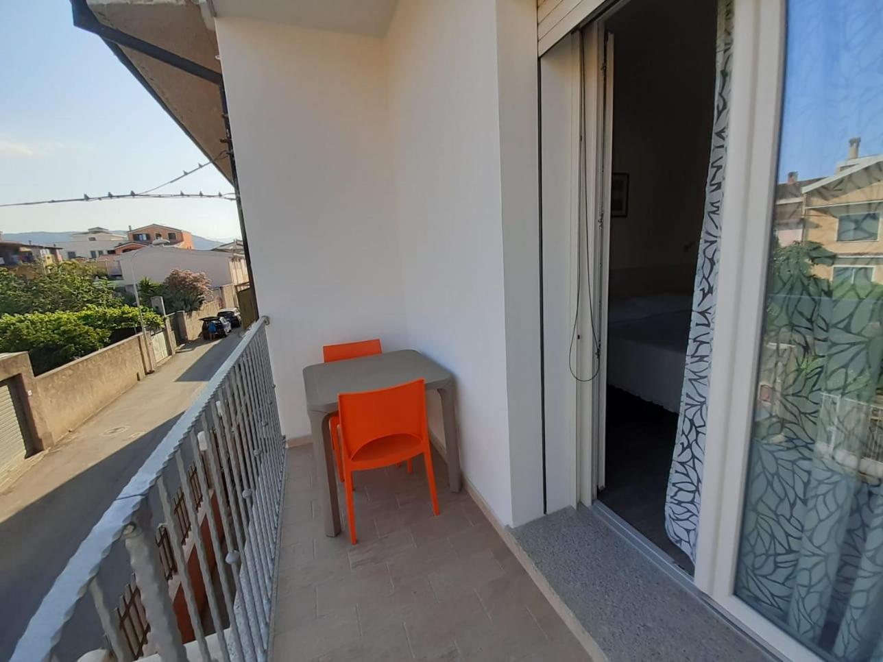 Deluxe Double or Twin Room with Balcony - Photo 11