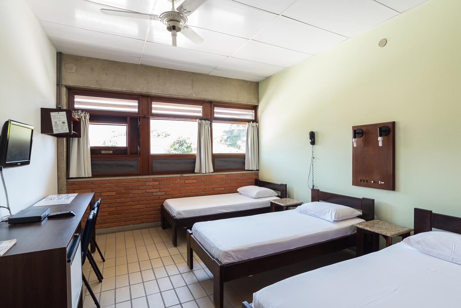 Standard Triple Room - Photo 2