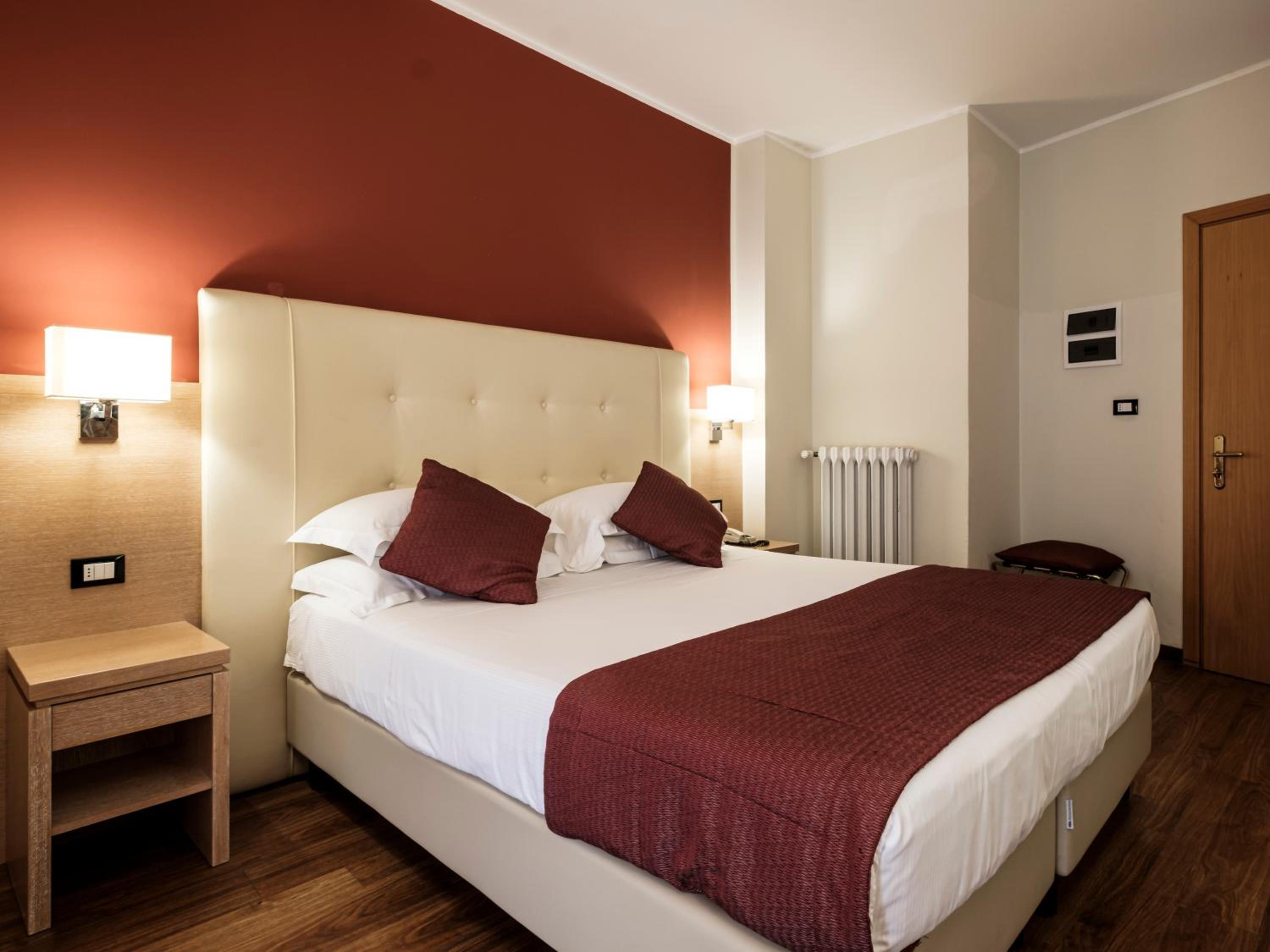Superior Double or Twin Room - Photo 4