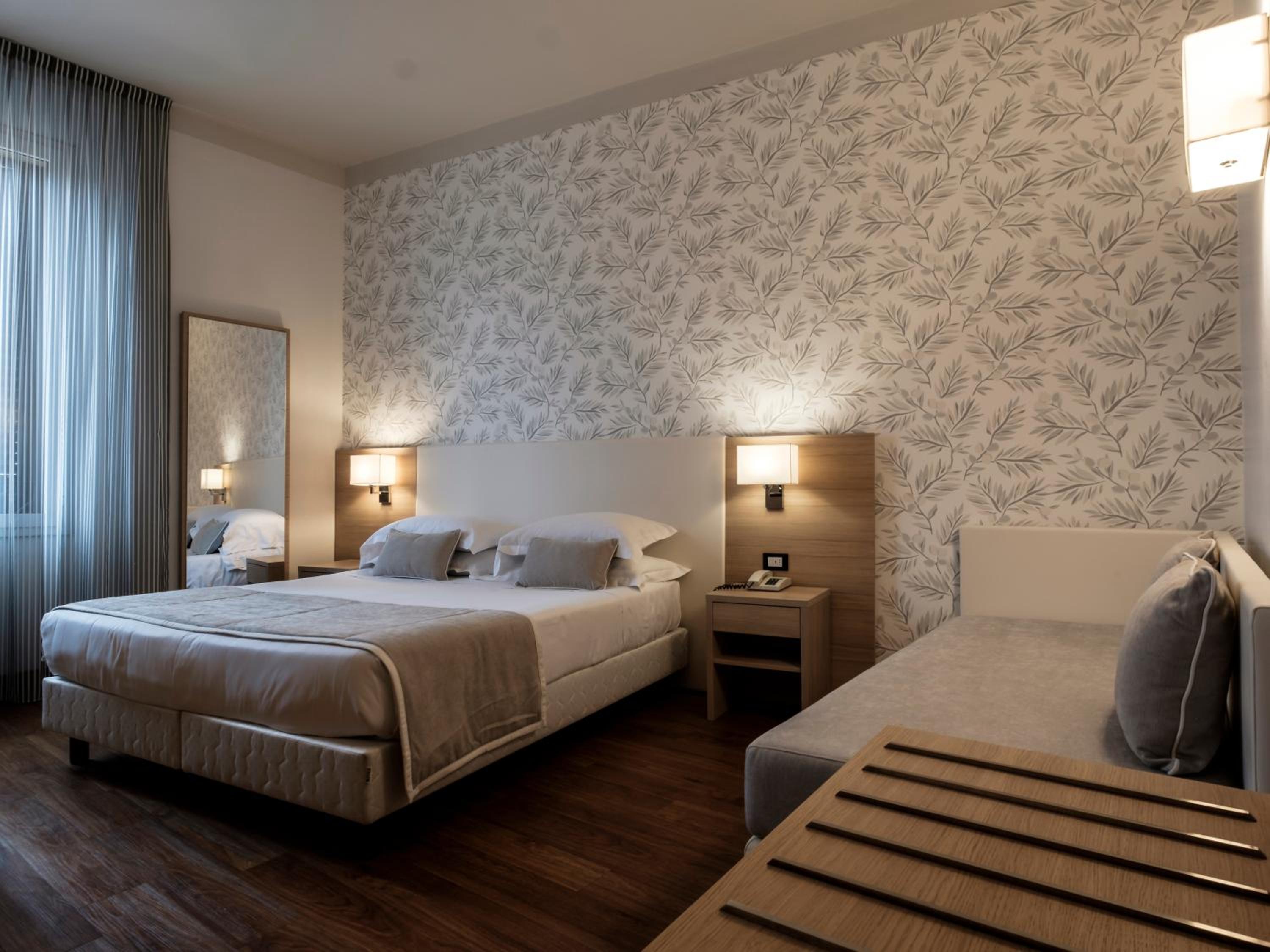 Deluxe Double or Twin Room - Photo 1