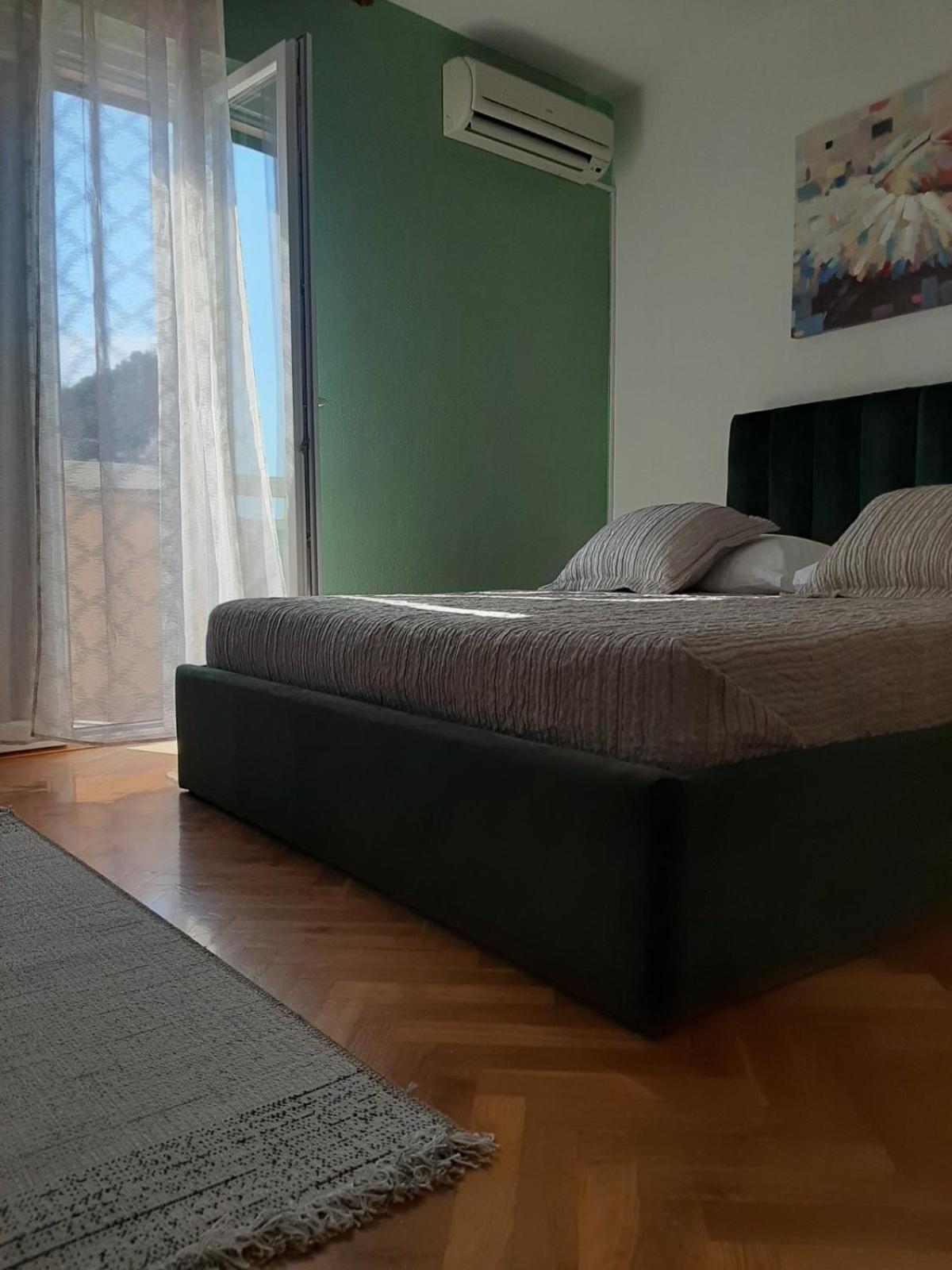 Deluxe Double Room with Balcony photo 1