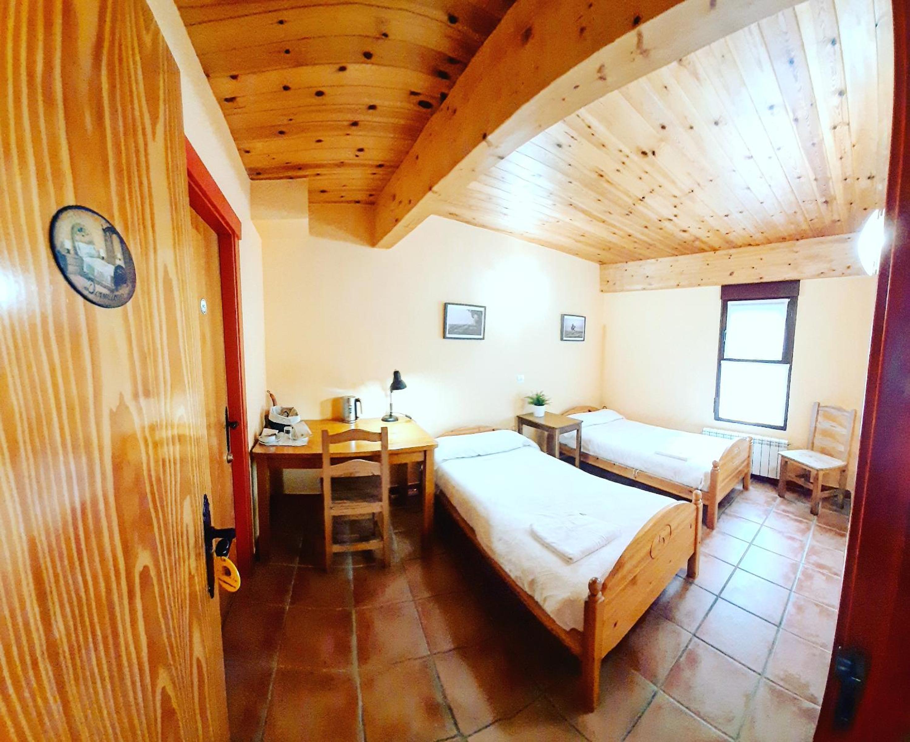 Habitación Doble con Baño Privado