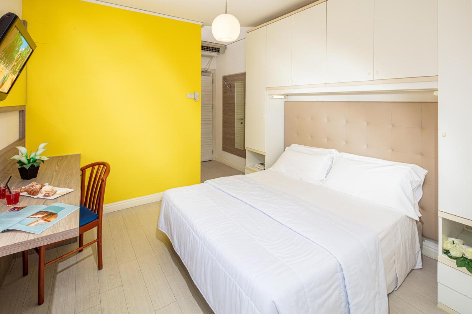 Double Room with Sea View photo 3