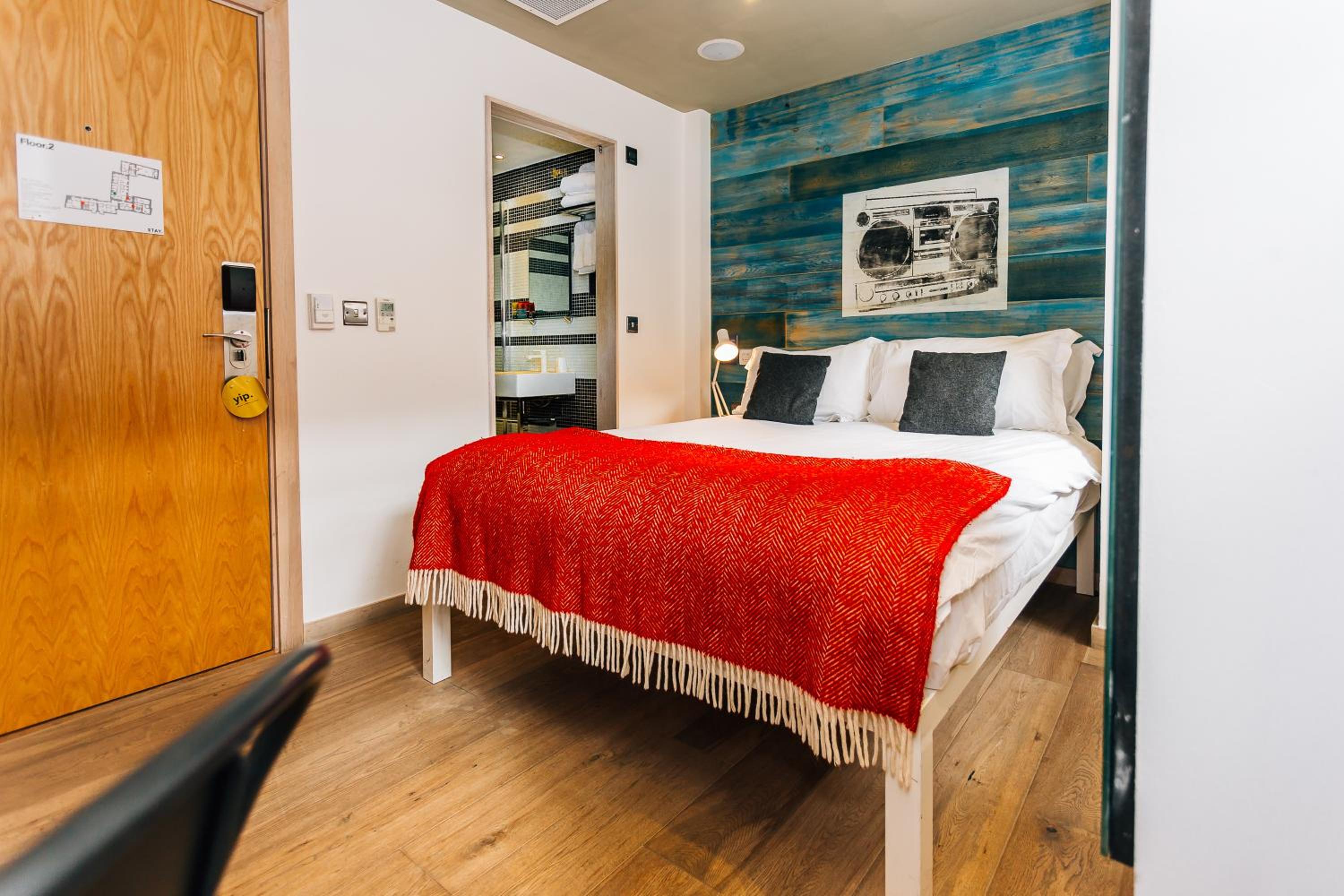 Small Double Room - Photo 6