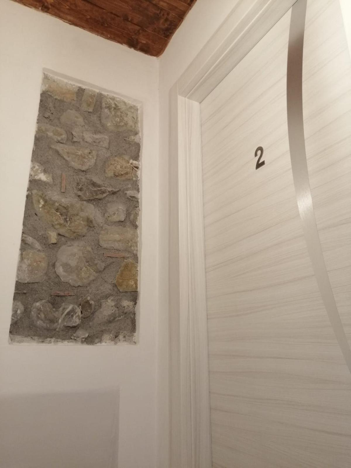 Apartment with Balcony - Photo 2