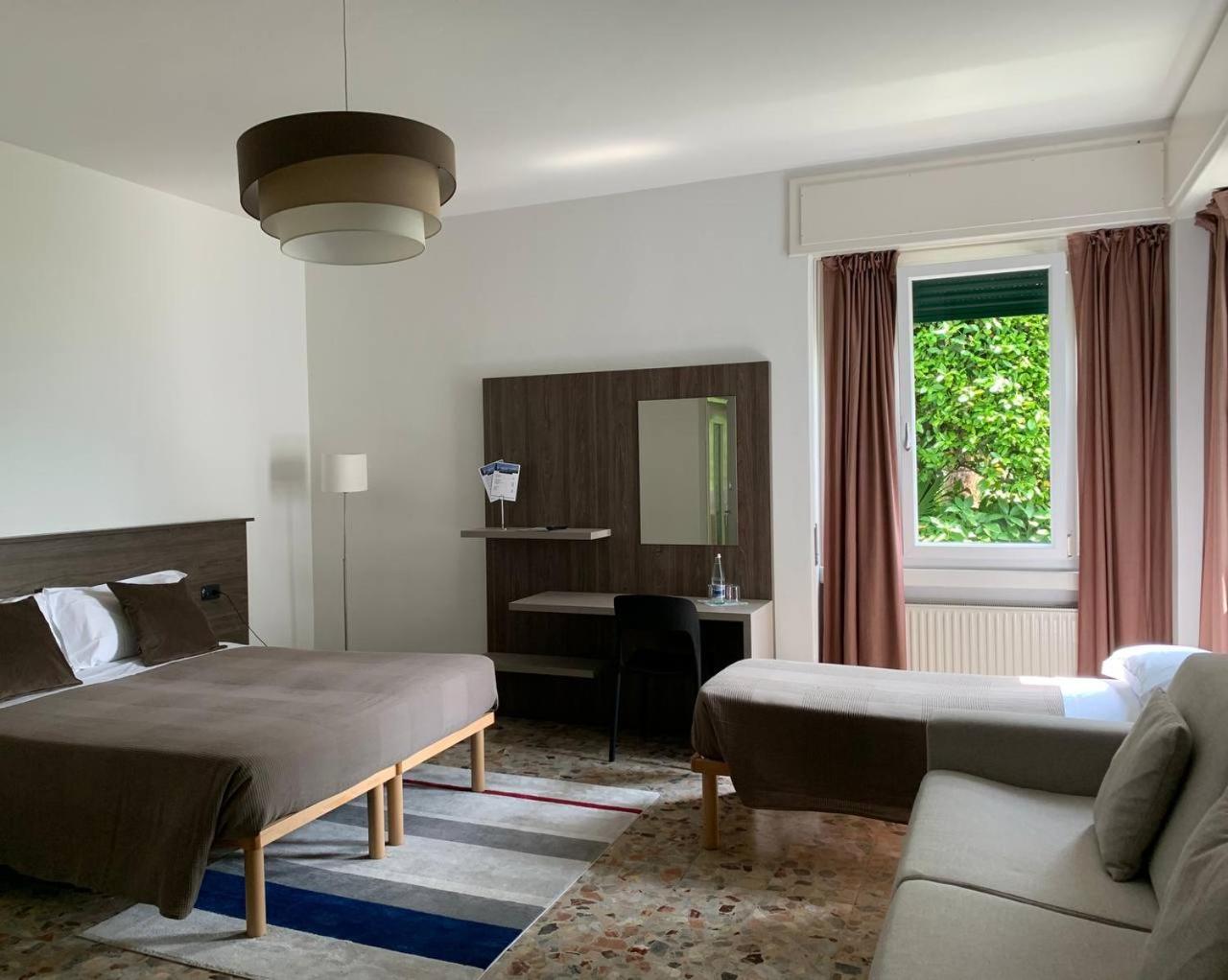 Triple Room with Garden View - Photo 4