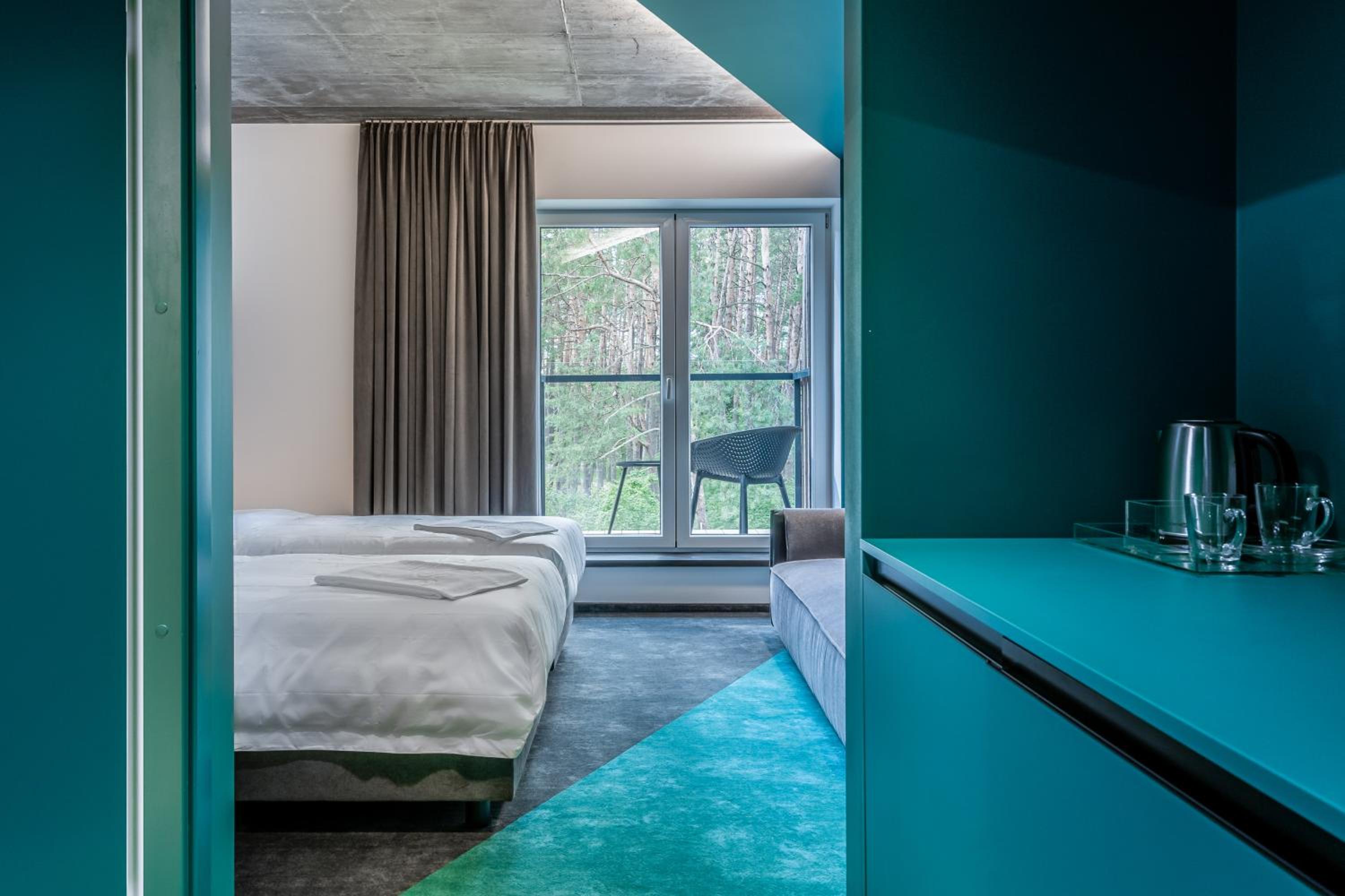 Twin Room with Balcony - Photo 4