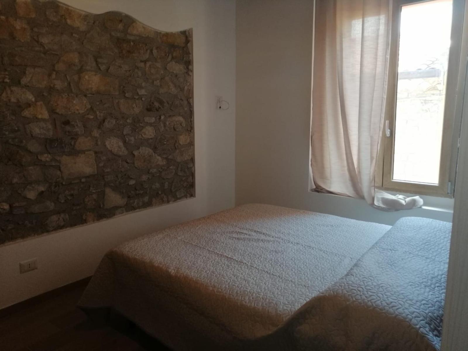 Apartment with Balcony - Photo 10