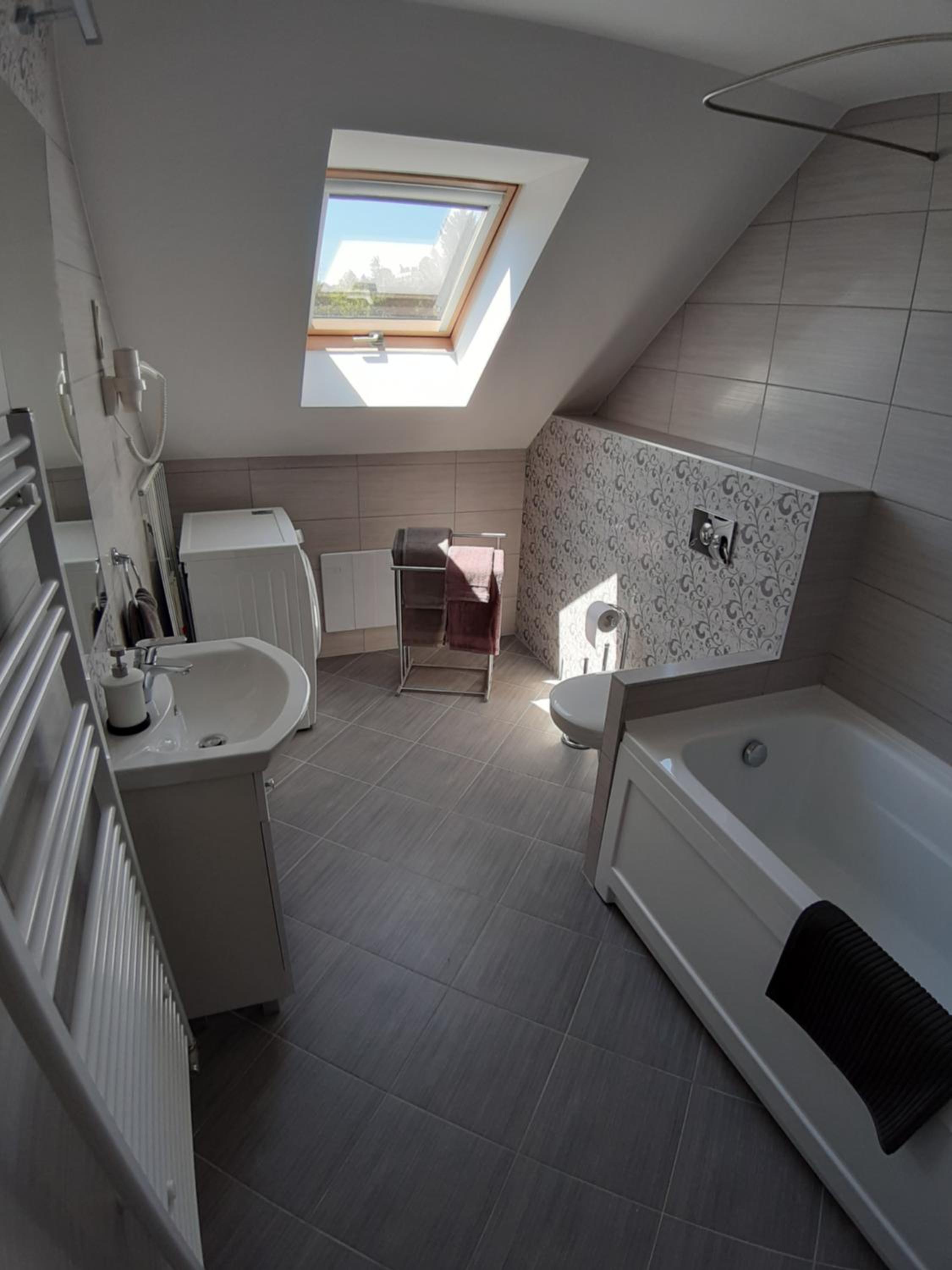 Apartment - Split Level photo 2