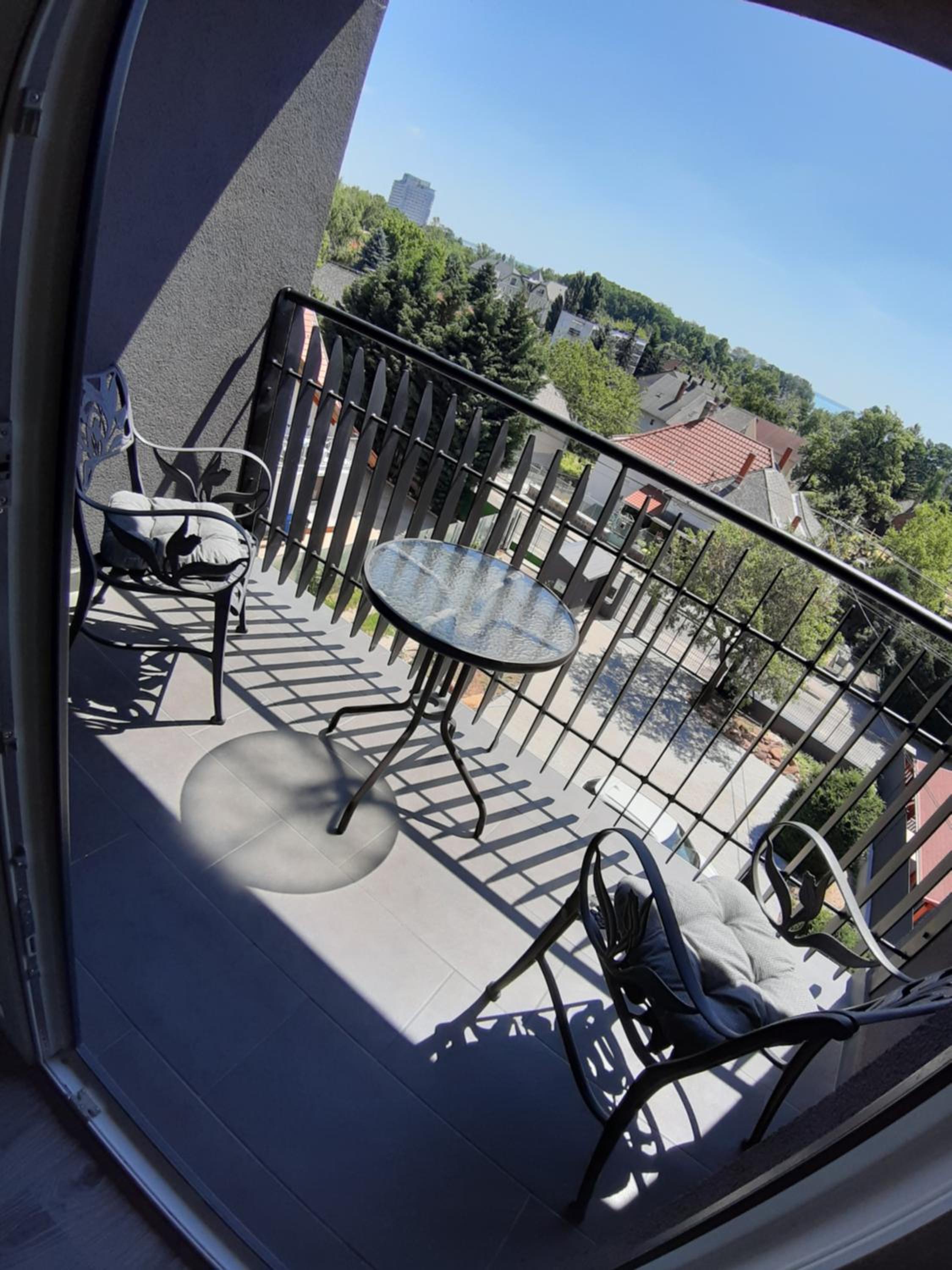 Apartment - Split Level photo 3