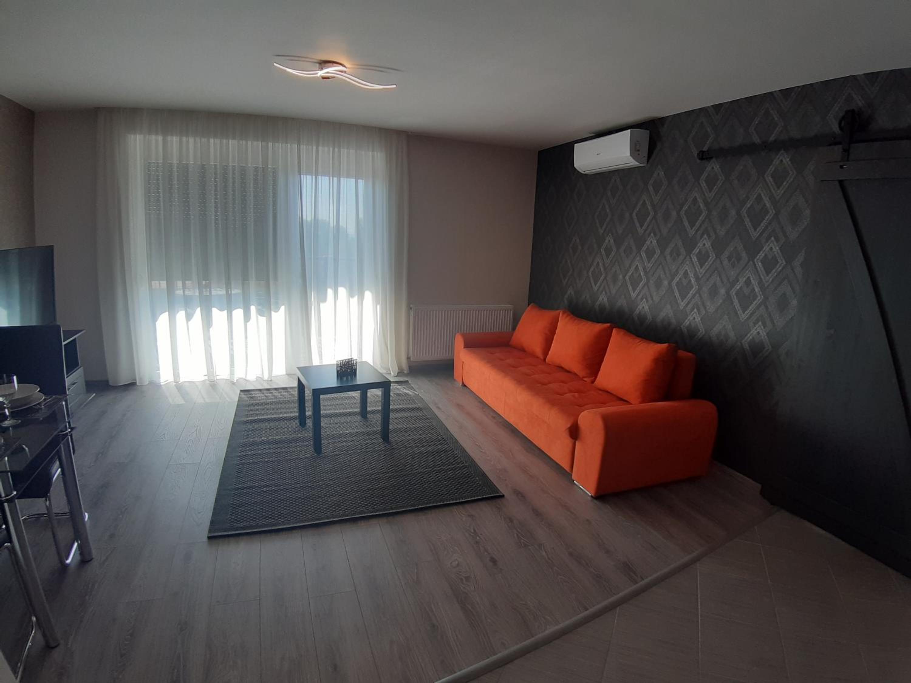 Apartment with Balcony photo 1