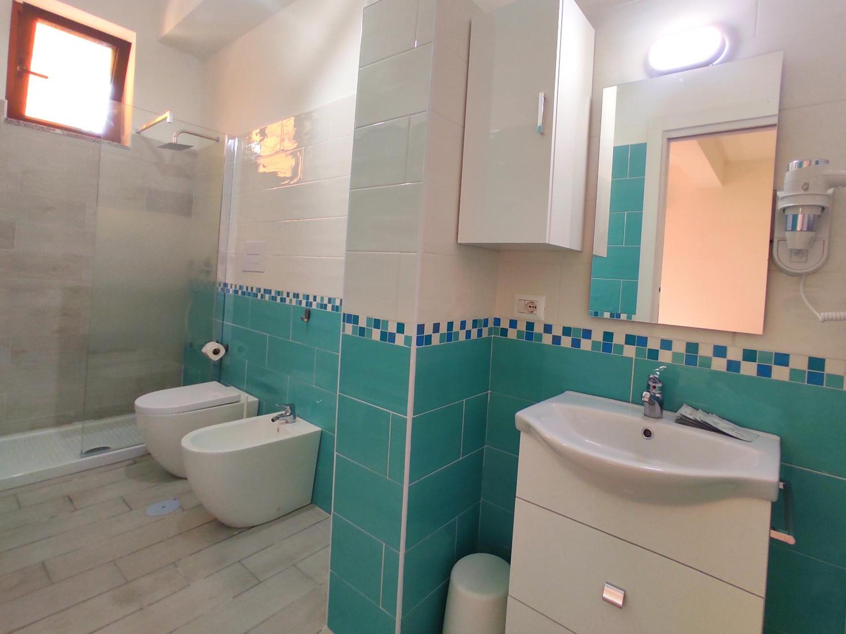 Two-Bedroom Apartment - Photo 3