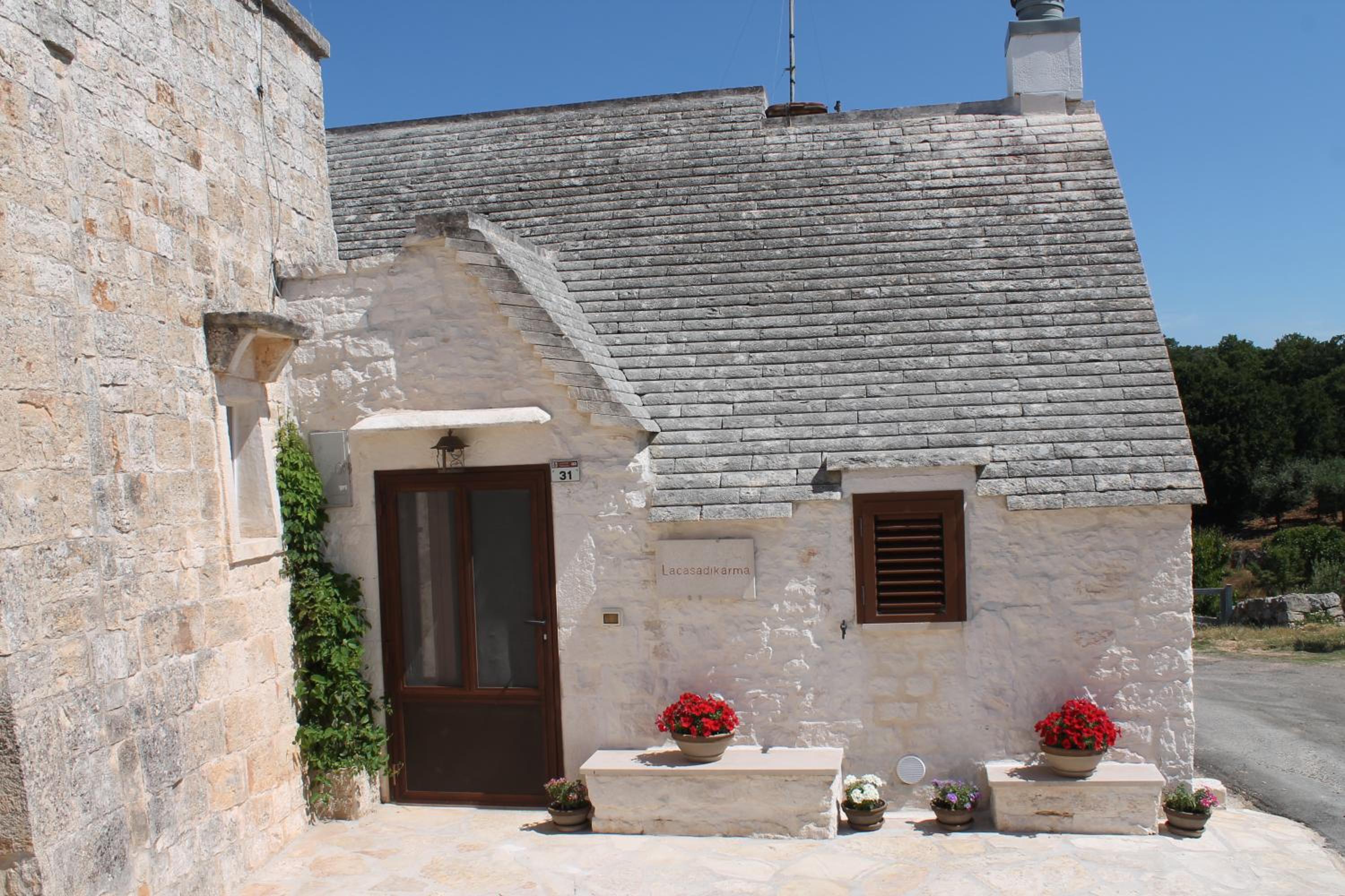 Two-Bedroom House - Photo 9