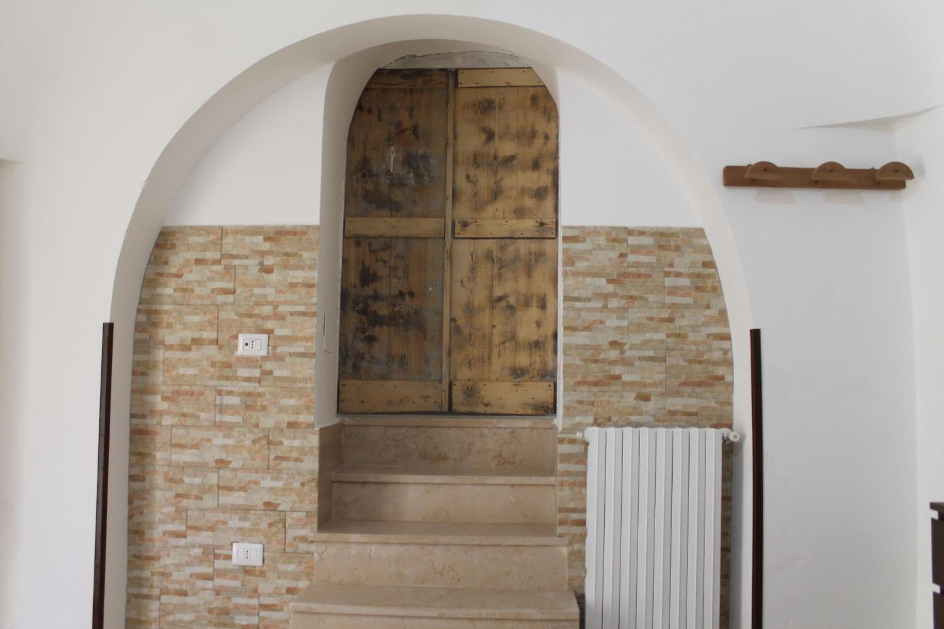 Two-Bedroom House - Photo 23