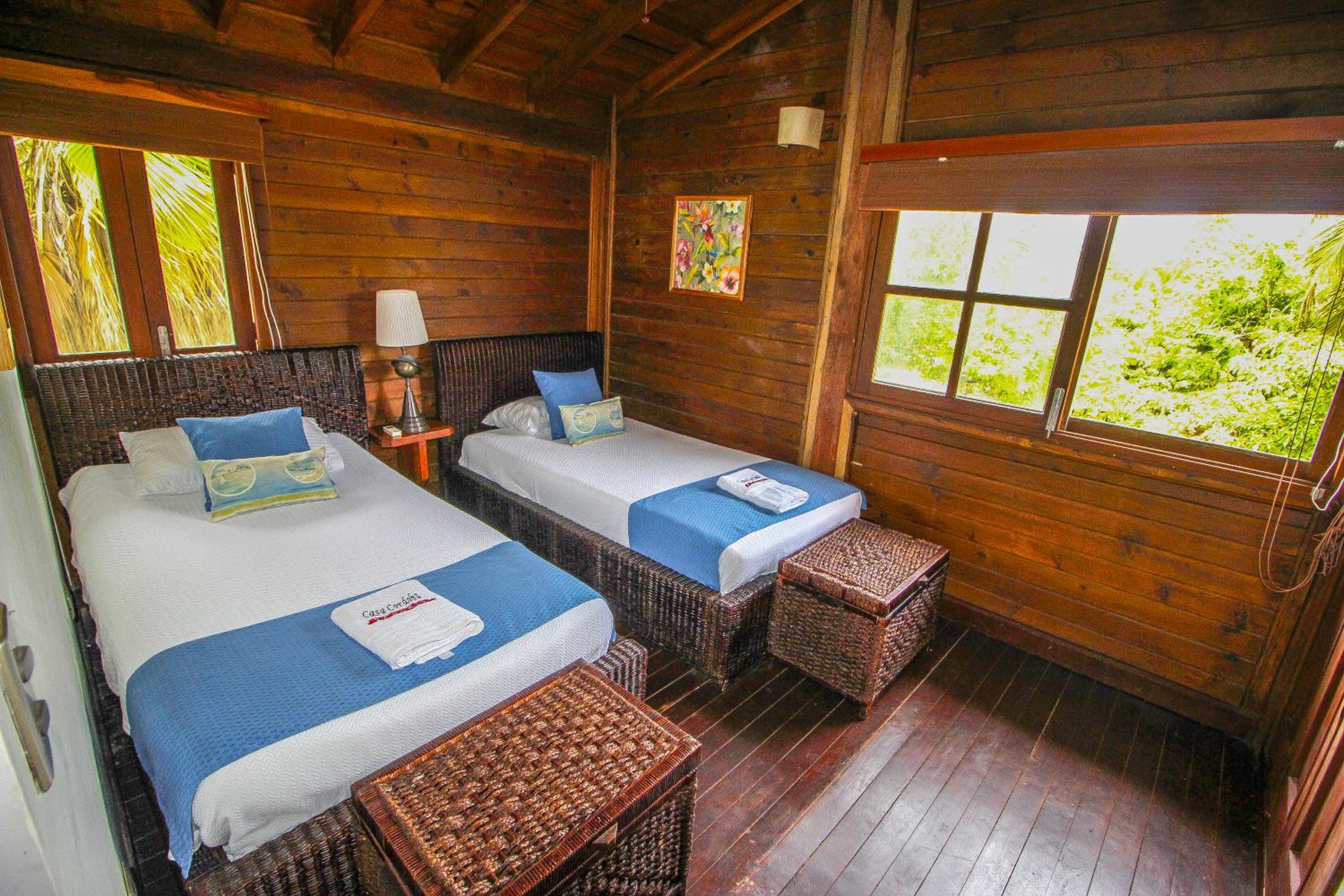 Twin Room with Private Bathroom photo 2