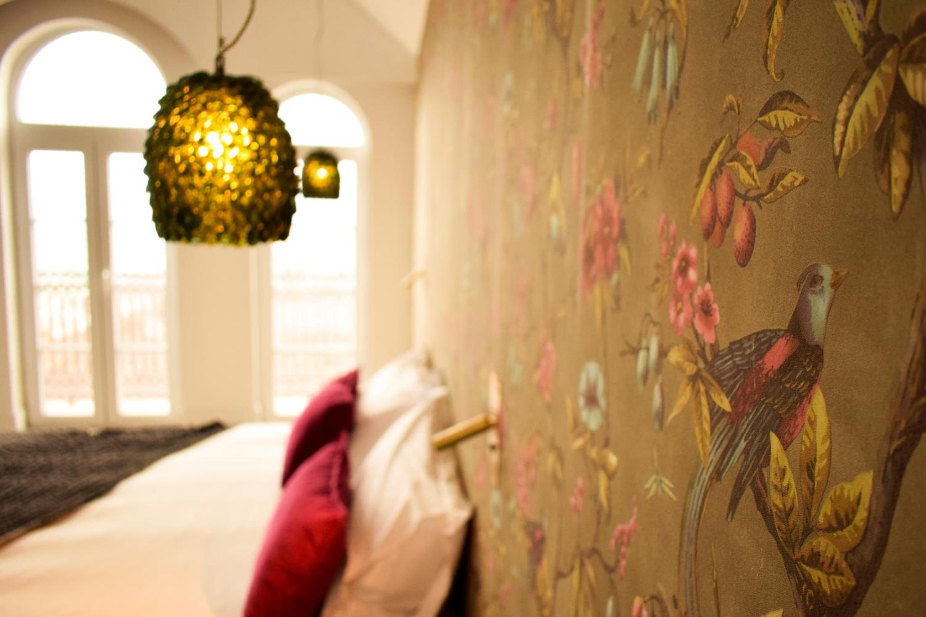 Executive Suite - Photo 3