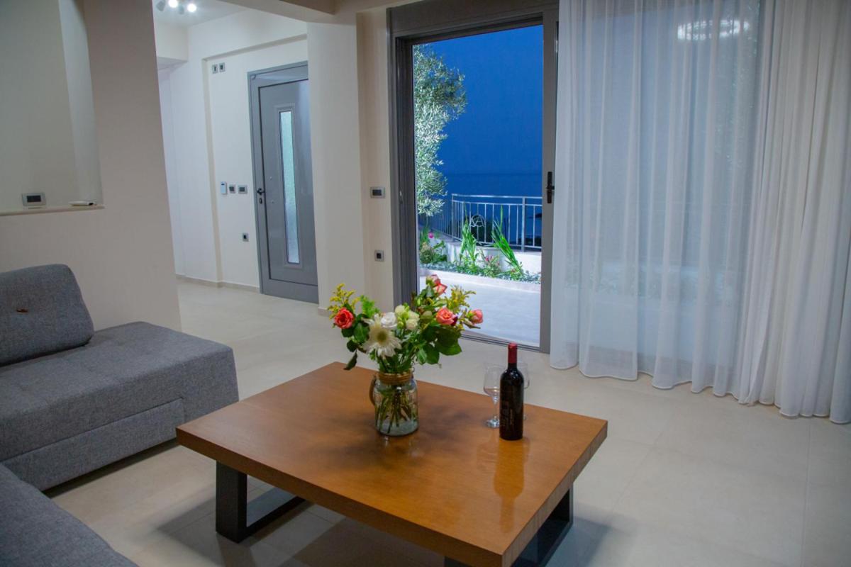 Two-Bedroom Villa photo 3