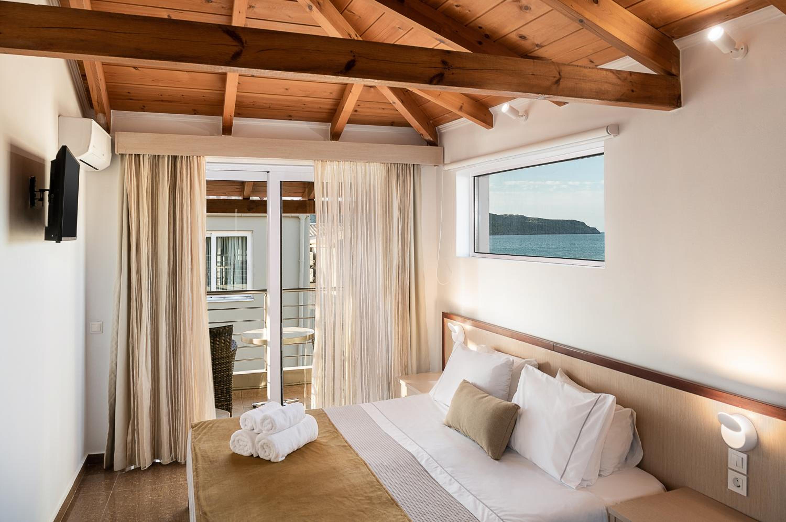 Superior Apartment With Partial Sea View