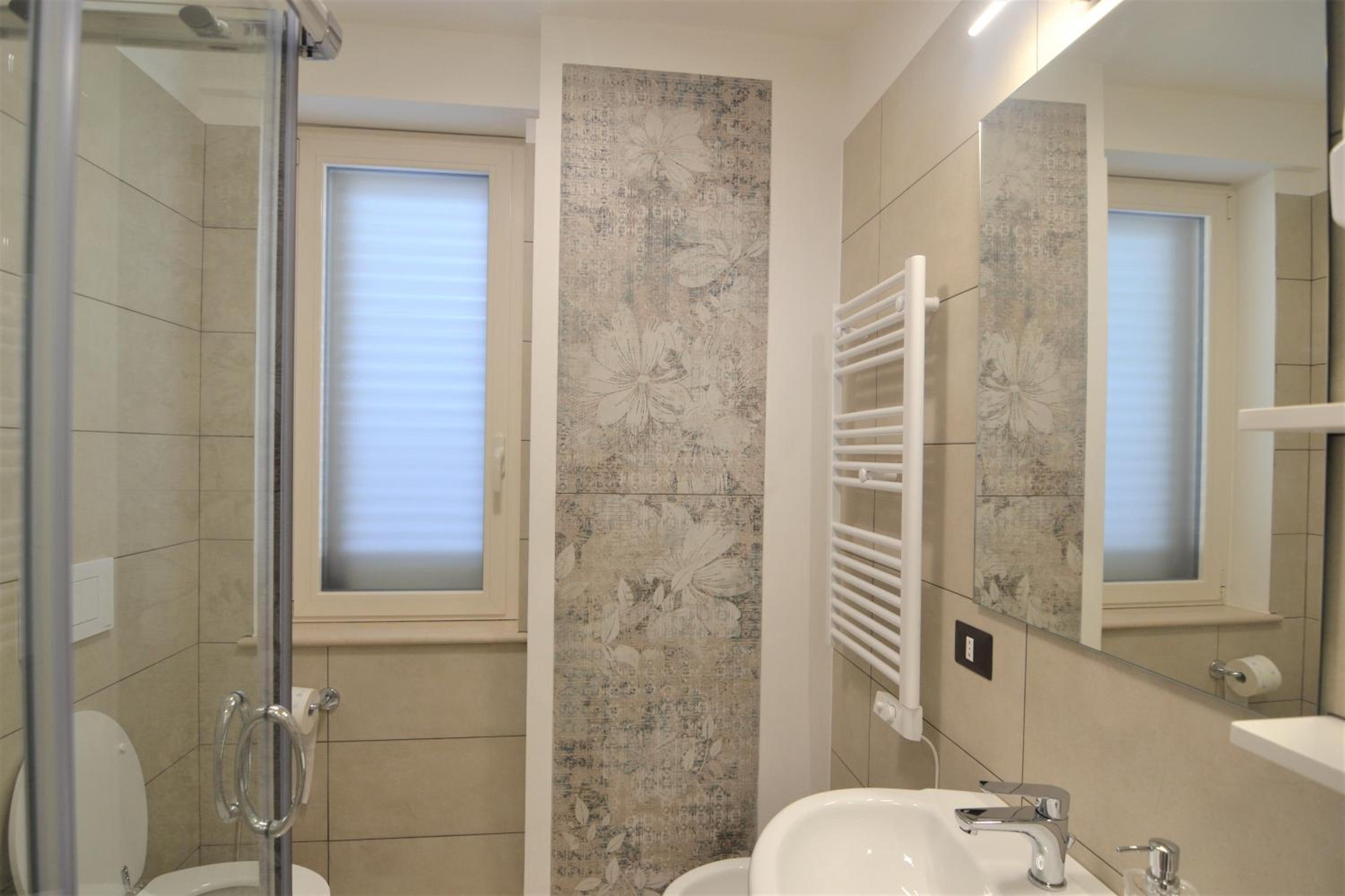 Double or Twin Room with Private External Bathroom photo 2