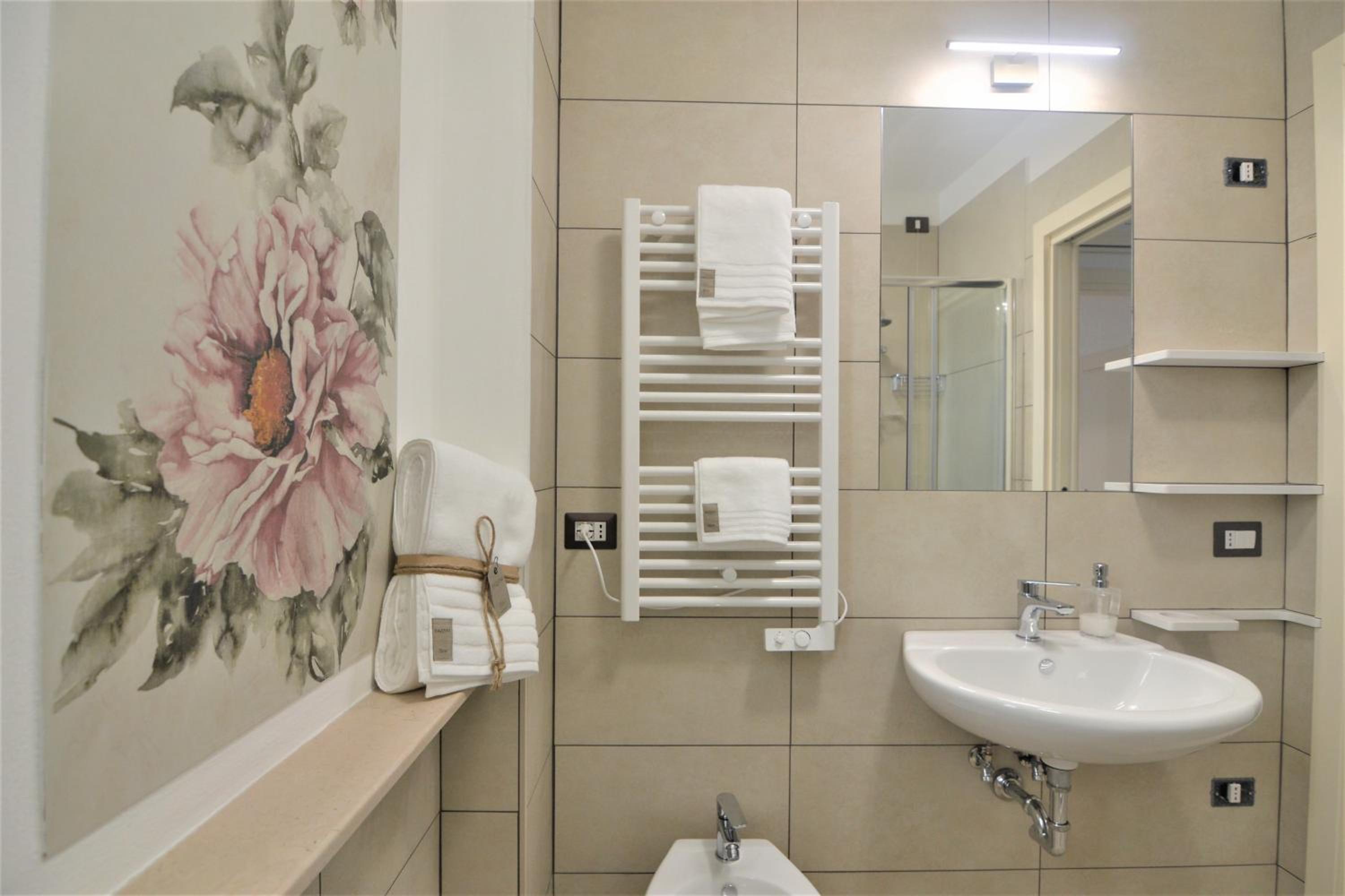 Double Room with Private Bathroom photo 2