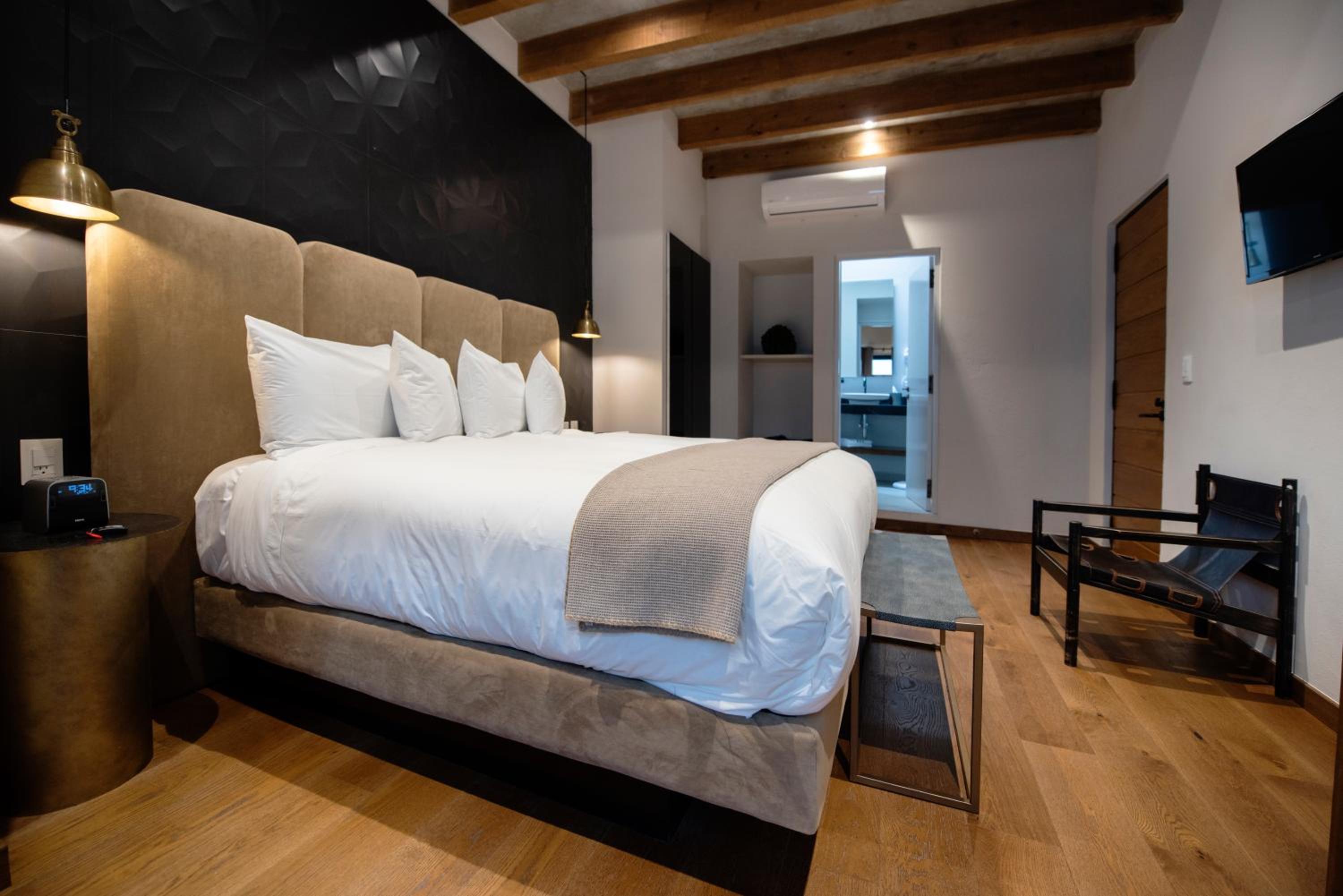 Suite with Terrace - Photo 2