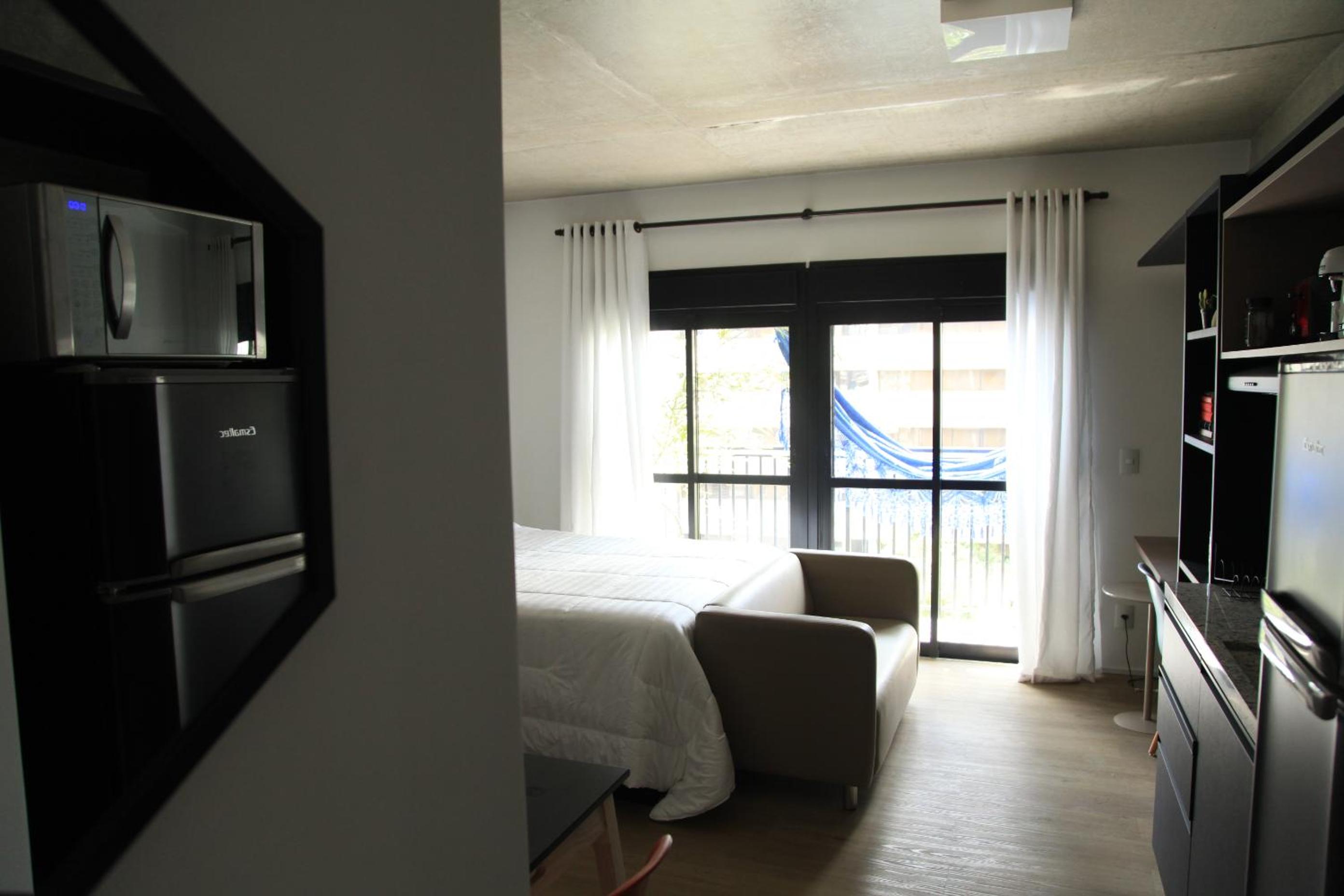 Studio Apartment - Photo 25