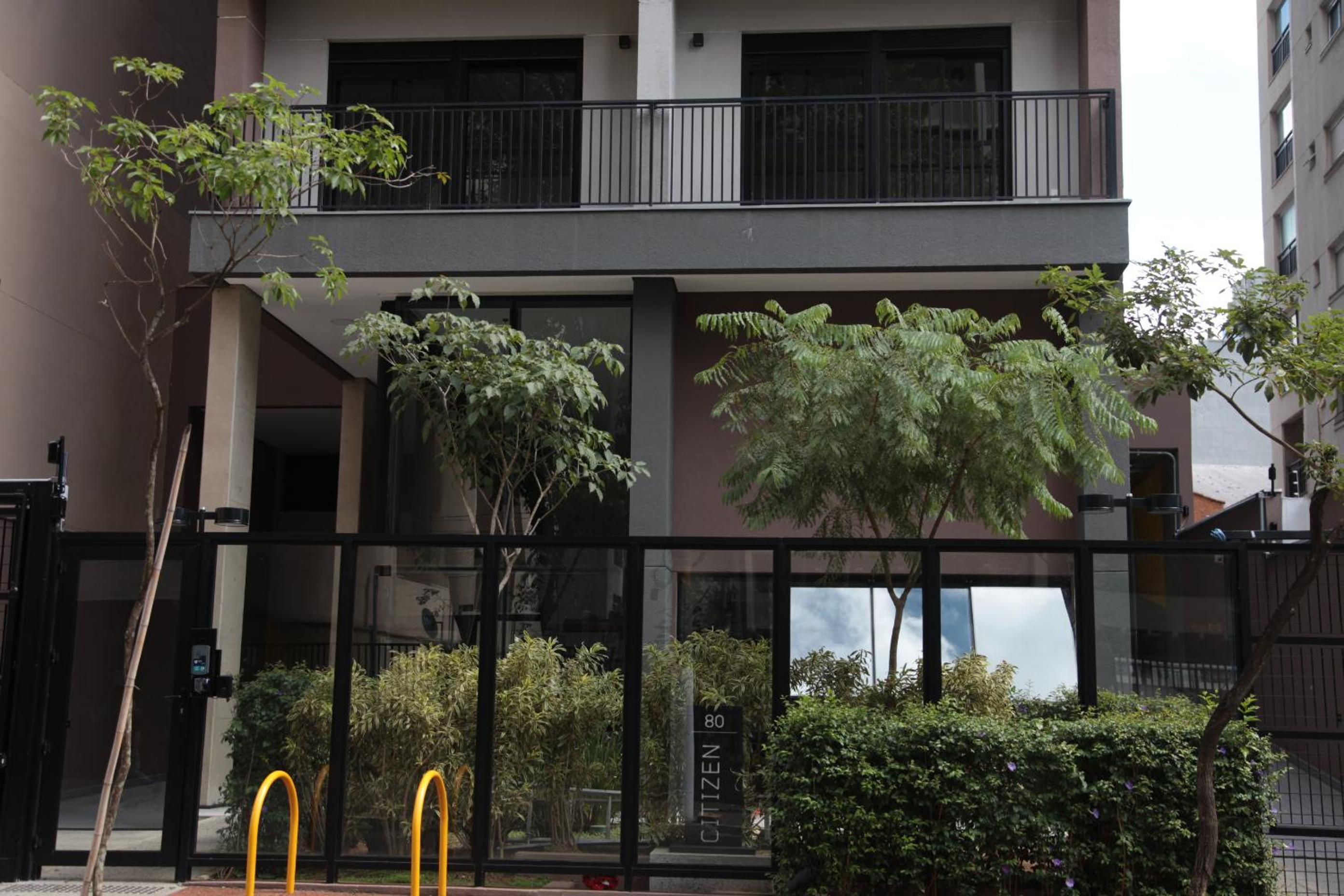 Studio Apartment - Photo 17