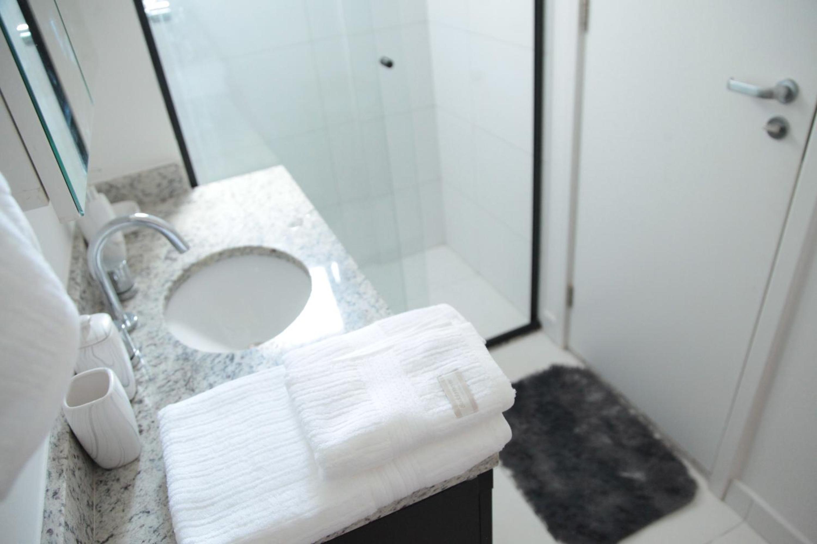Studio Apartment - Photo 34