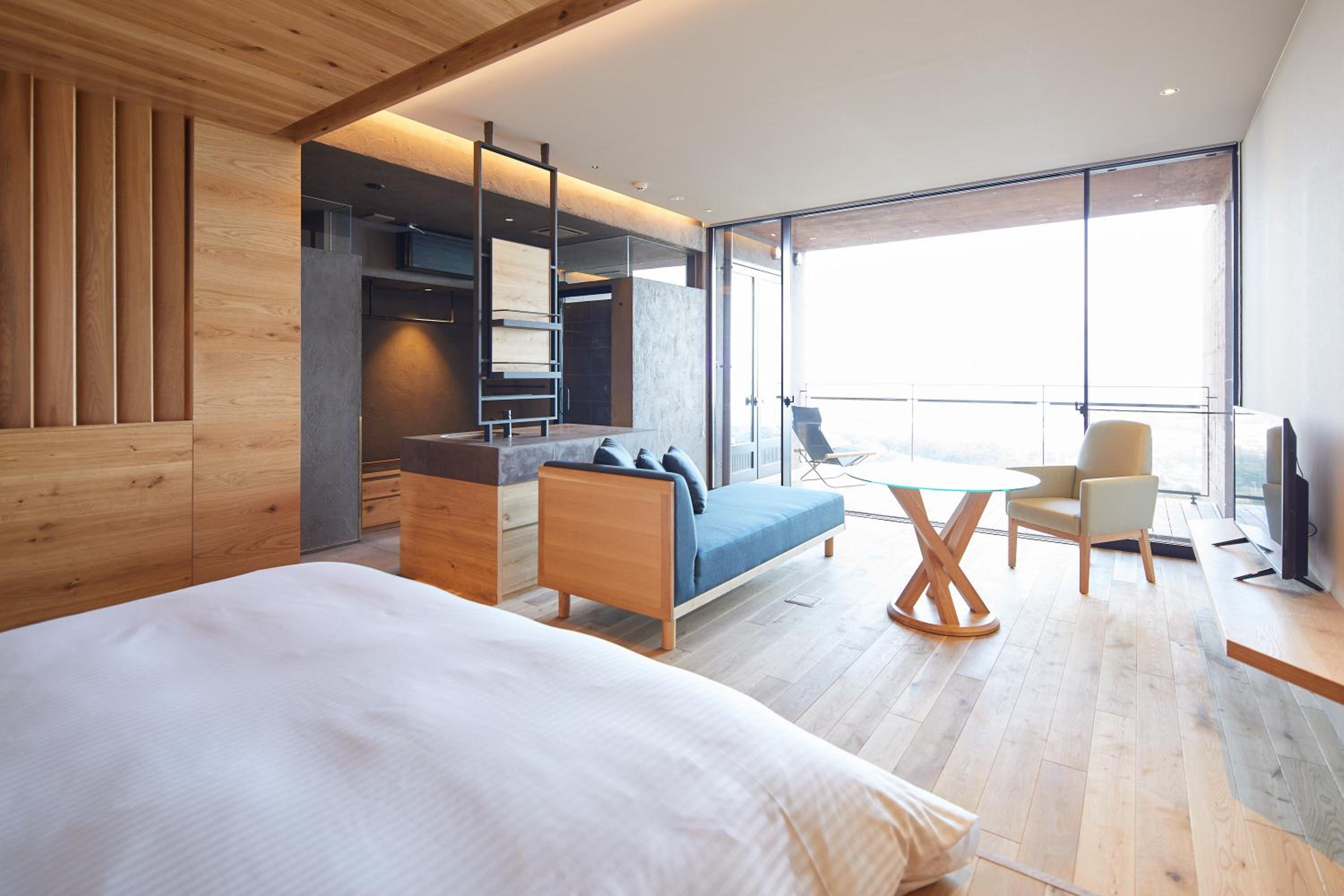 GALLERIA King Room (5F) with Semi Open-Air Bath (47㎡) Non-Smoking - Photo 2