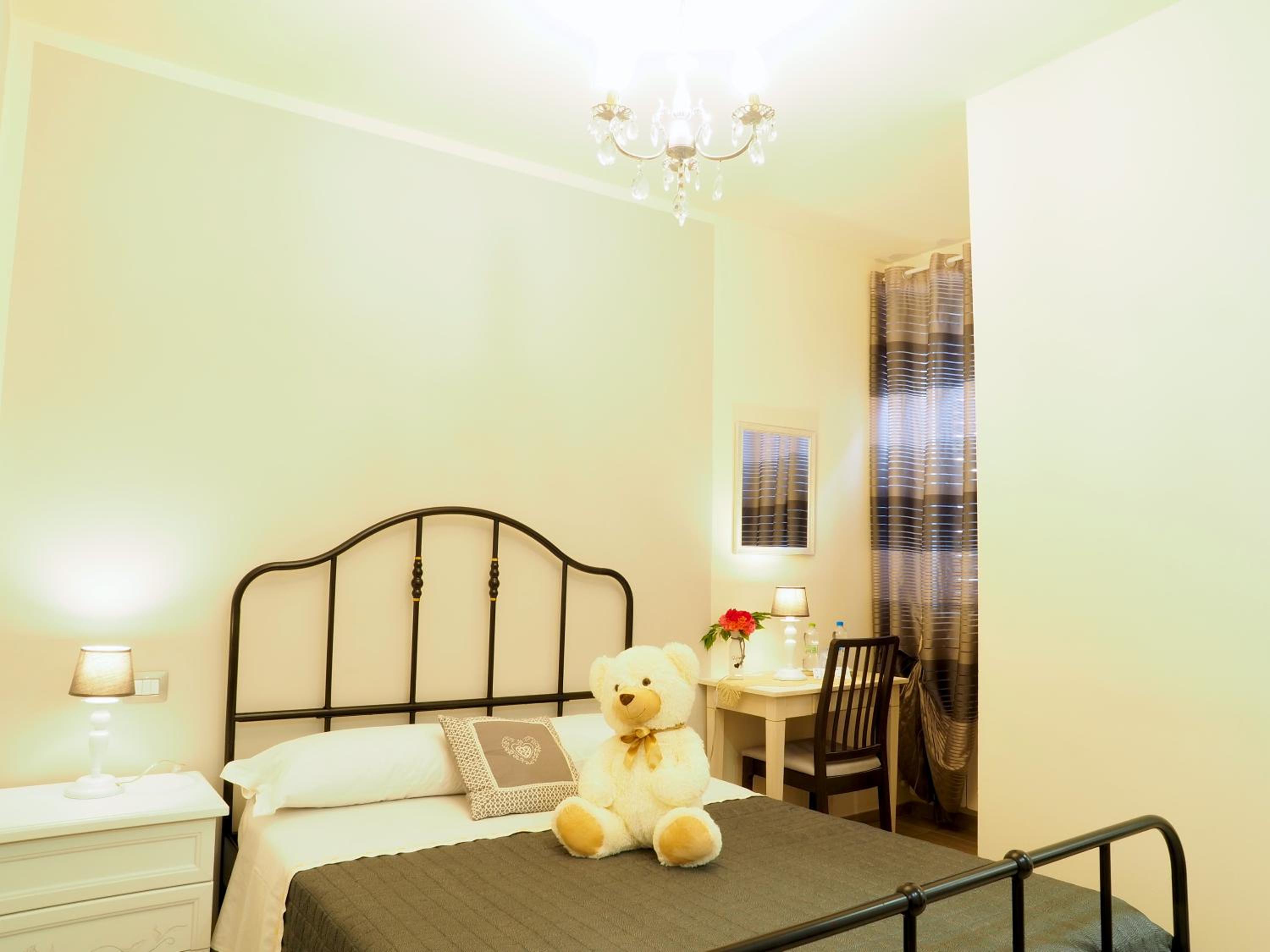 Double Room with Private Bathroom photo 3