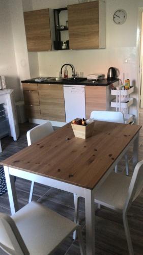 Apartment photo 2